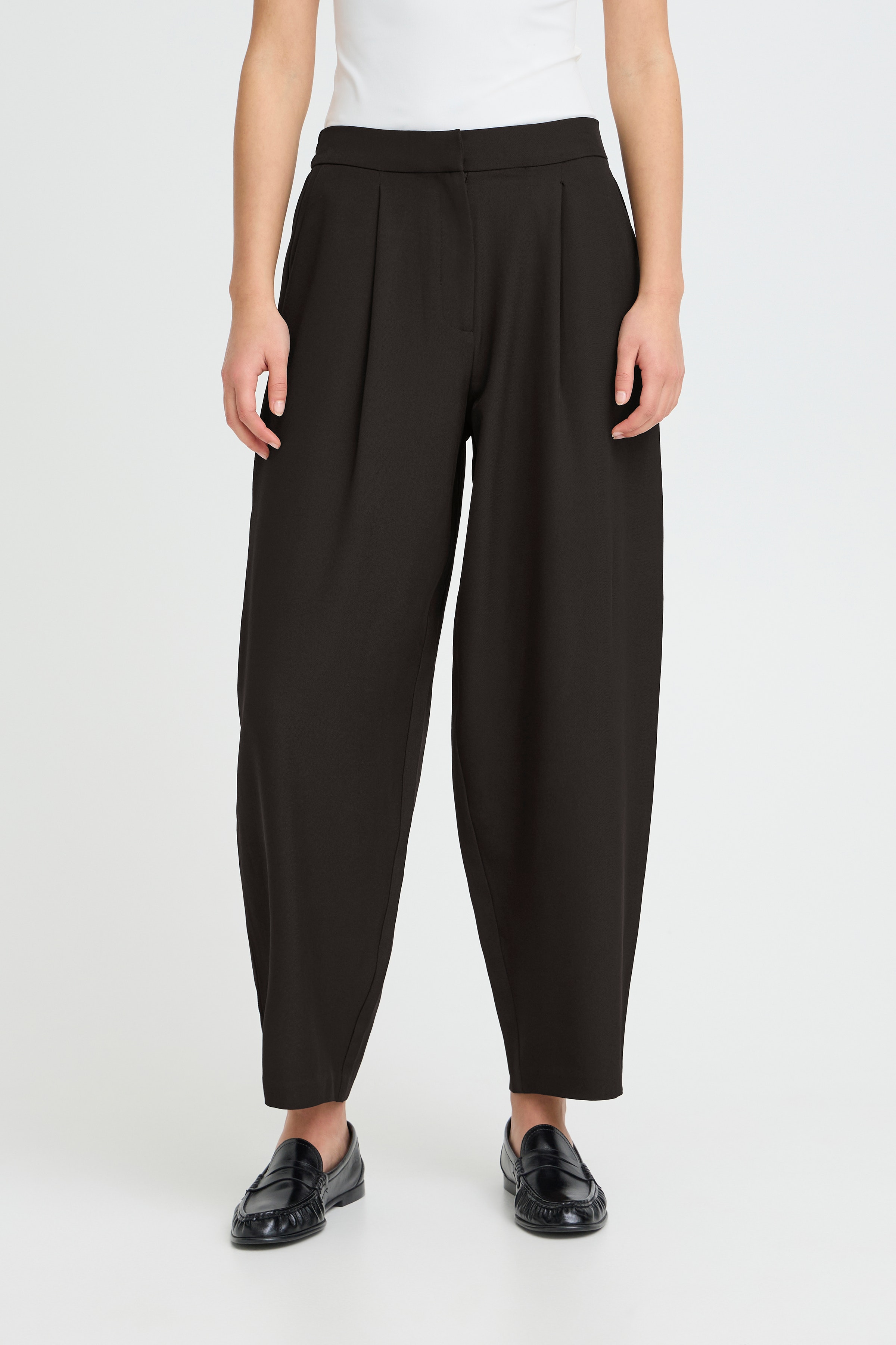 IHFAVA Bukser LOOKBOOK FRONT 20125681-194008