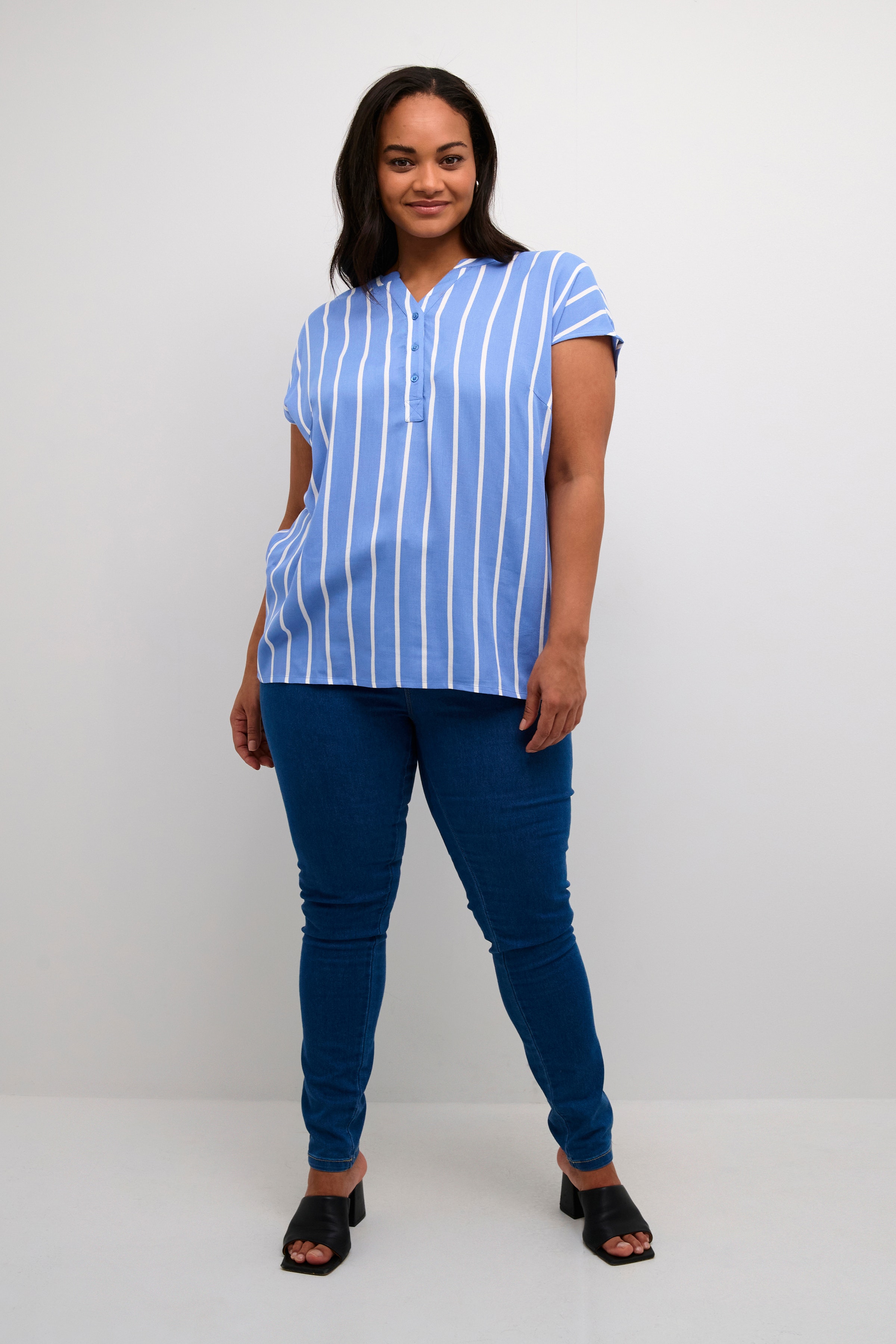 KCsida Blouse LOOKBOOK FRONT 10581573-105643