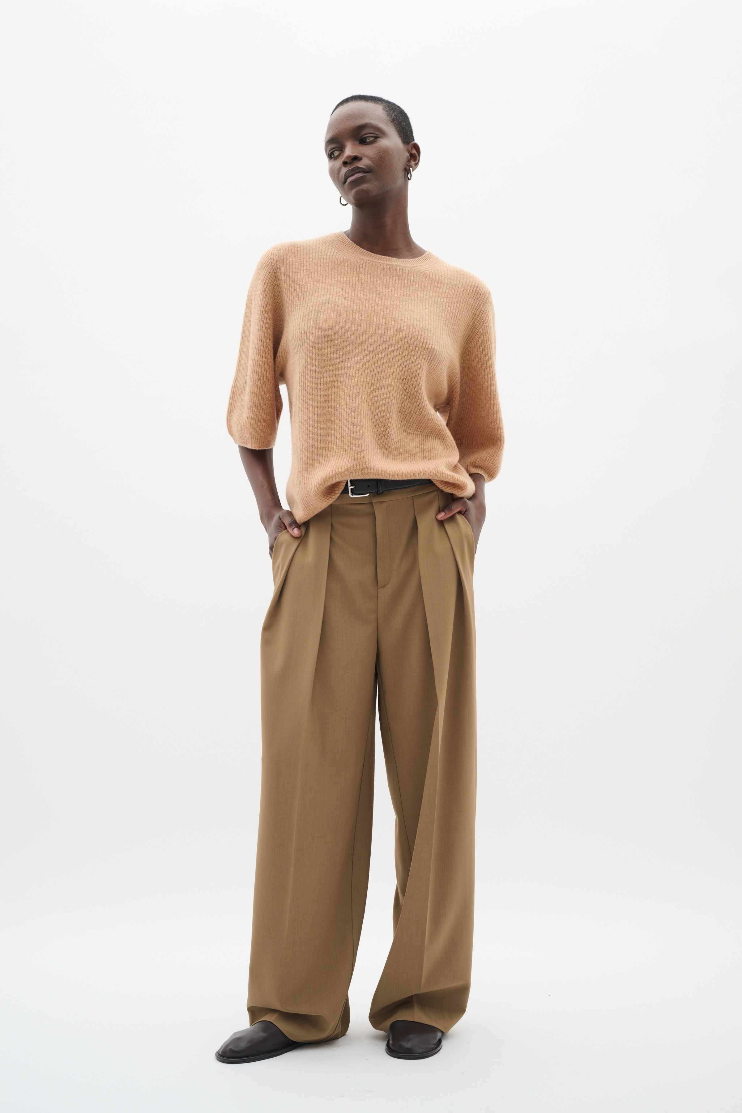 BriettaIW Wide Trousers LOOKBOOK FRONT 30110959-1808401