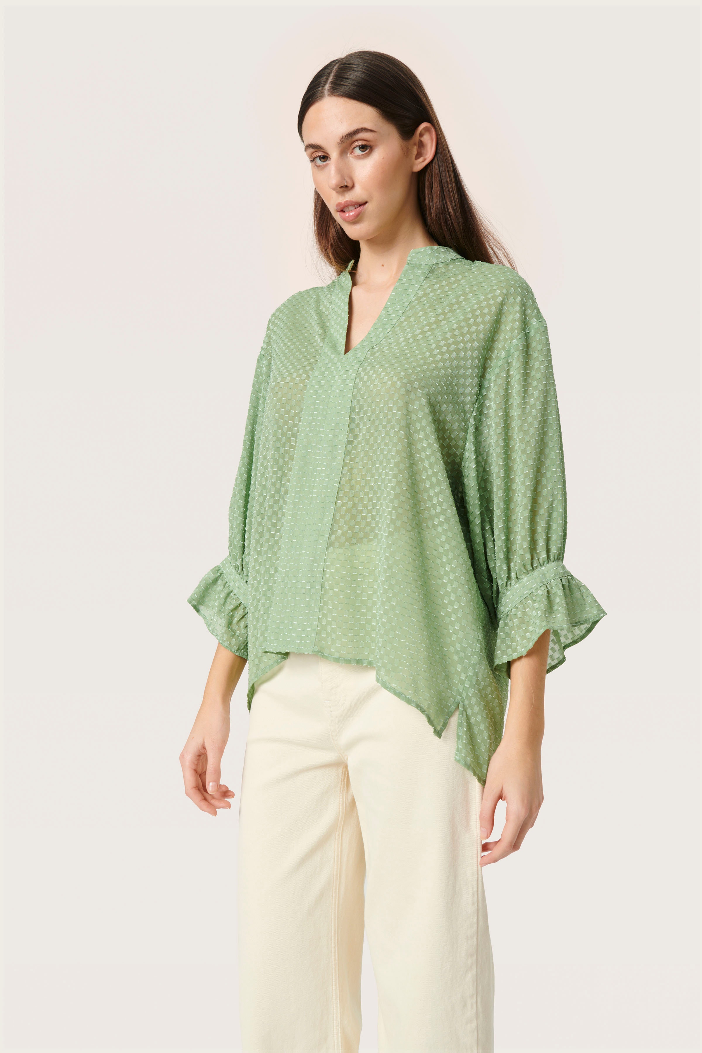 SLFenja Blouse LOOKBOOK FRONT 30406705-170210