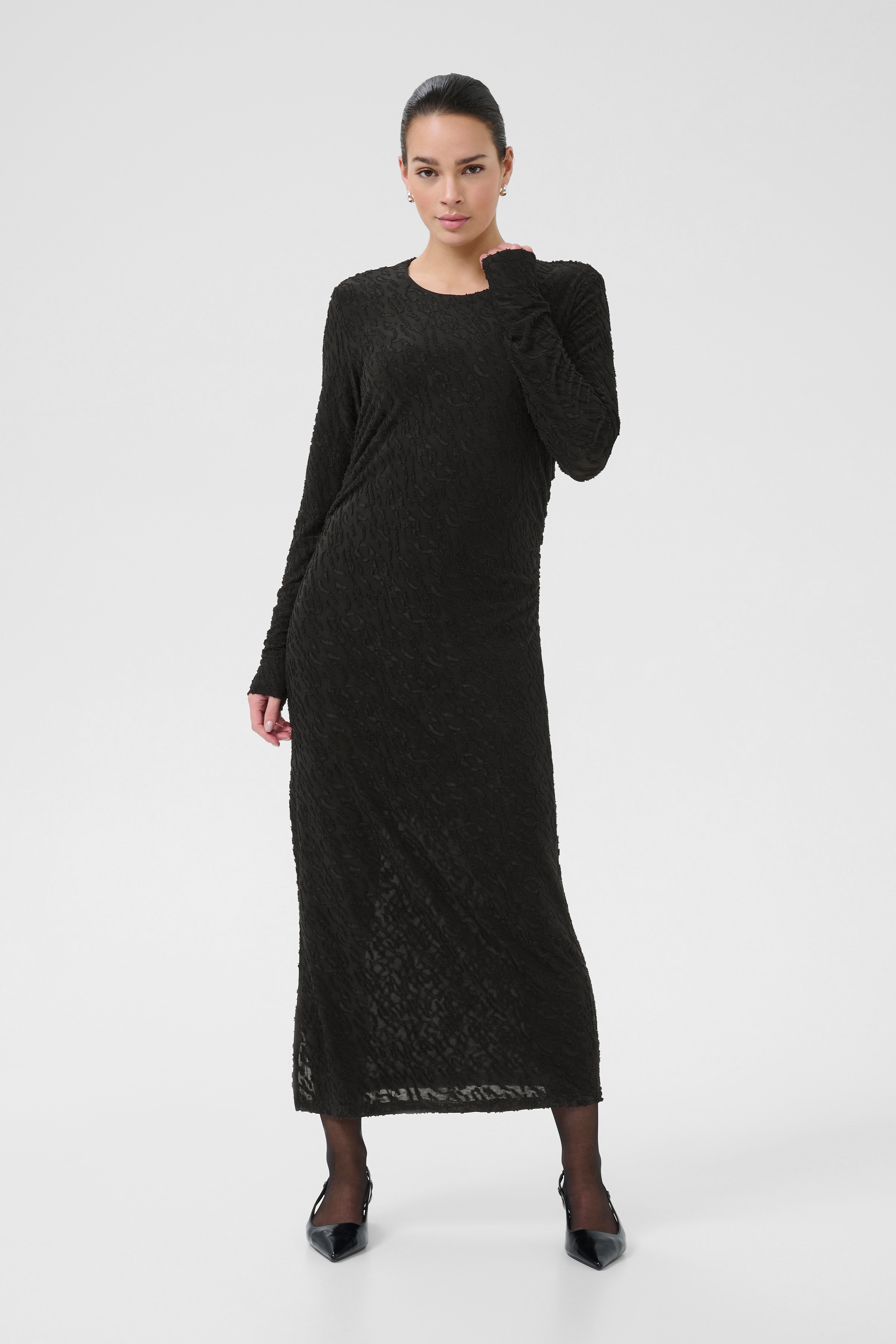 KAzeverina Kjole LOOKBOOK FRONT 10510743-100121