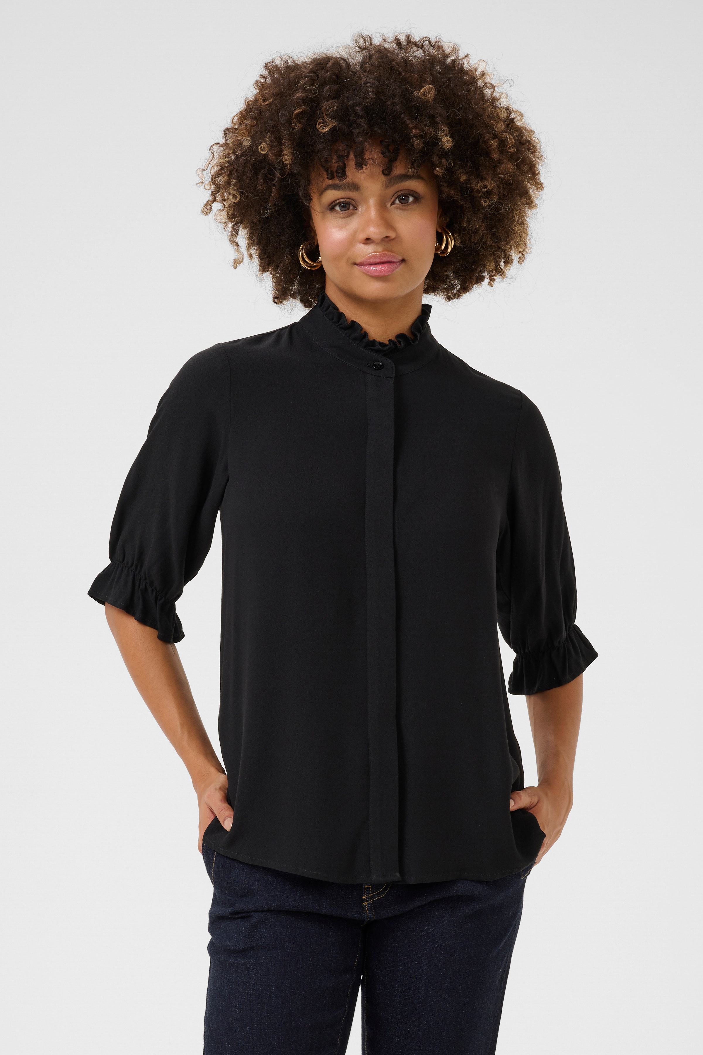 CUamelia Hemd LOOKBOOK FRONT 50111768-500012