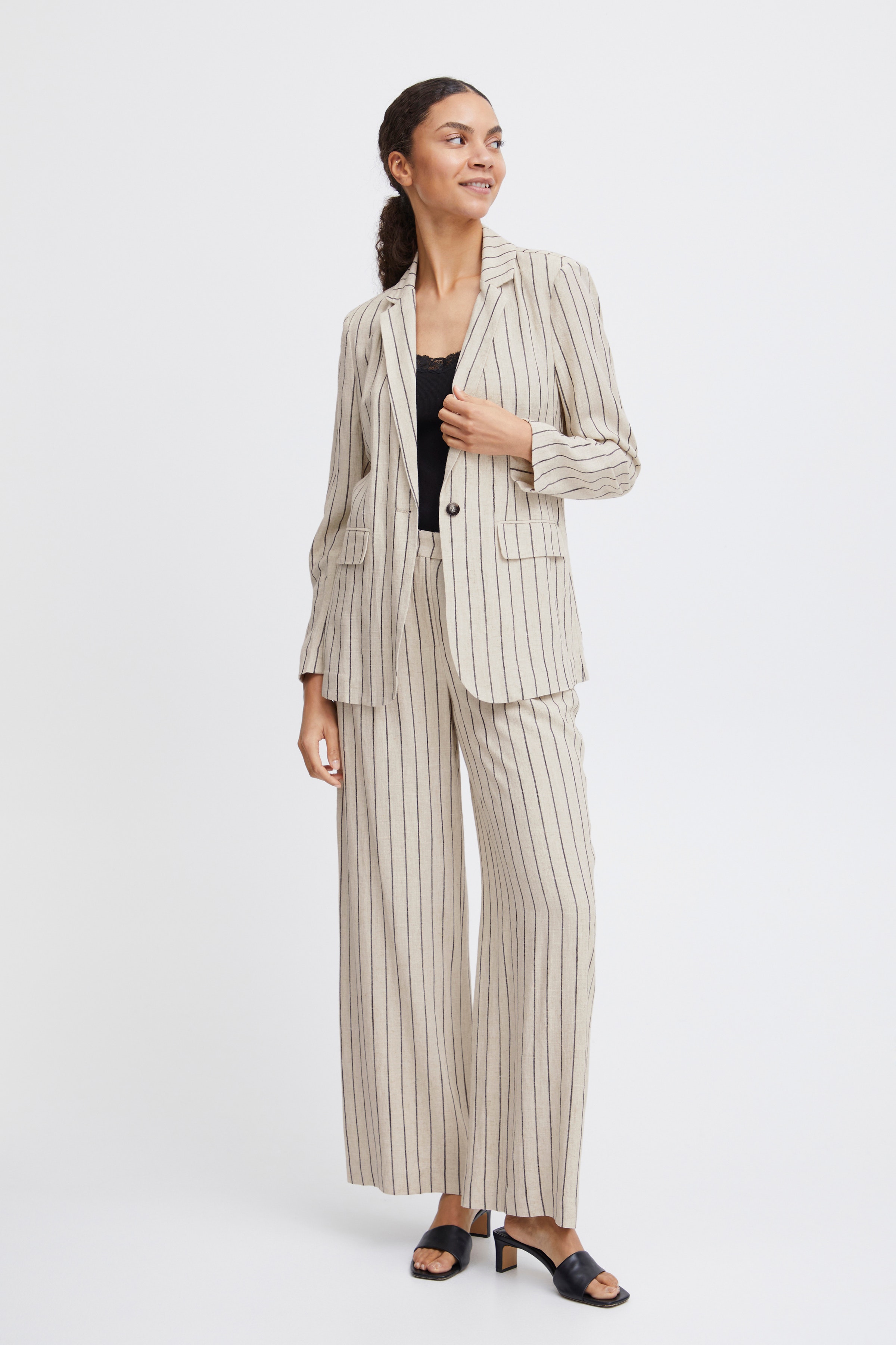 BYJOHANNA Blazer LOOKBOOK FRONT 20814850-203201