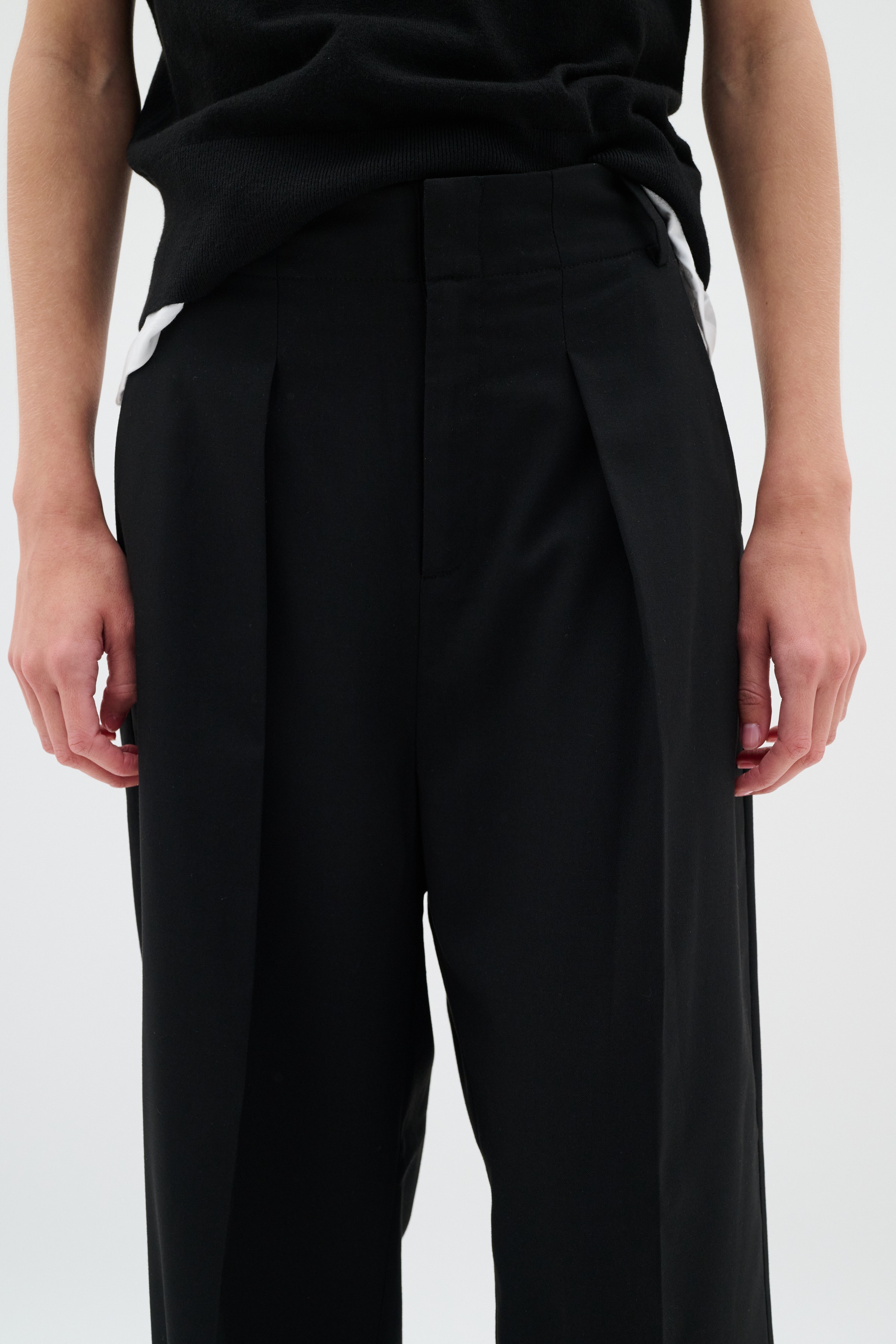 ThyIW Trousers LOOKBOOK DETAIL 30109038-194008