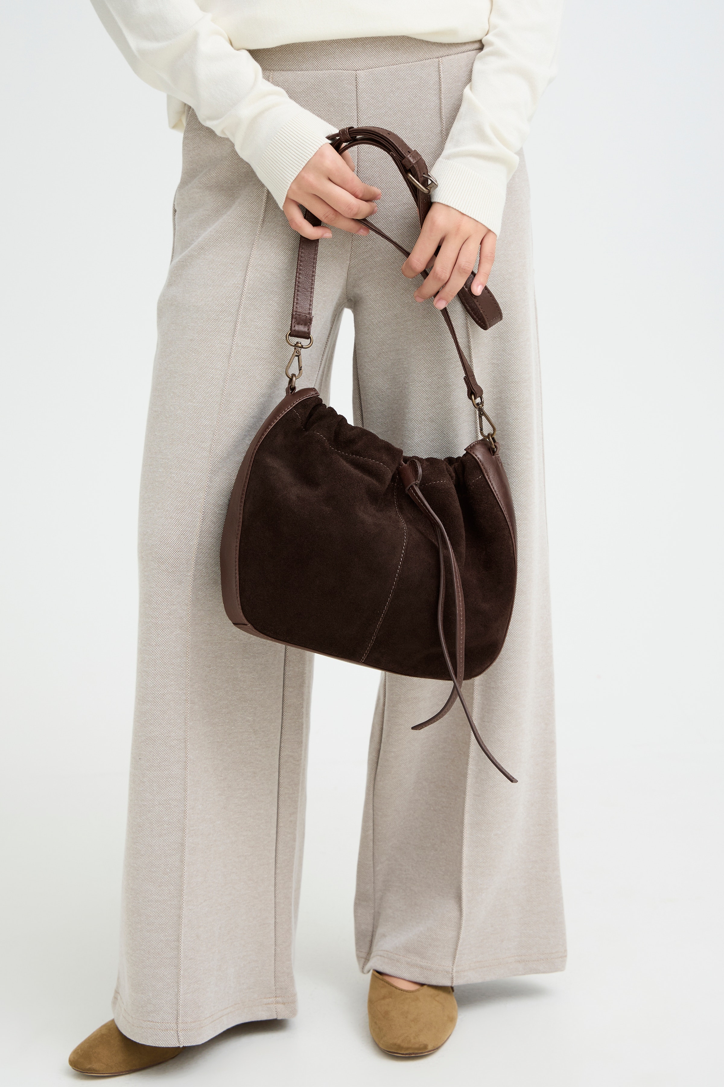 IAANNABELL Tas LOOKBOOK FRONT 20125358-191419