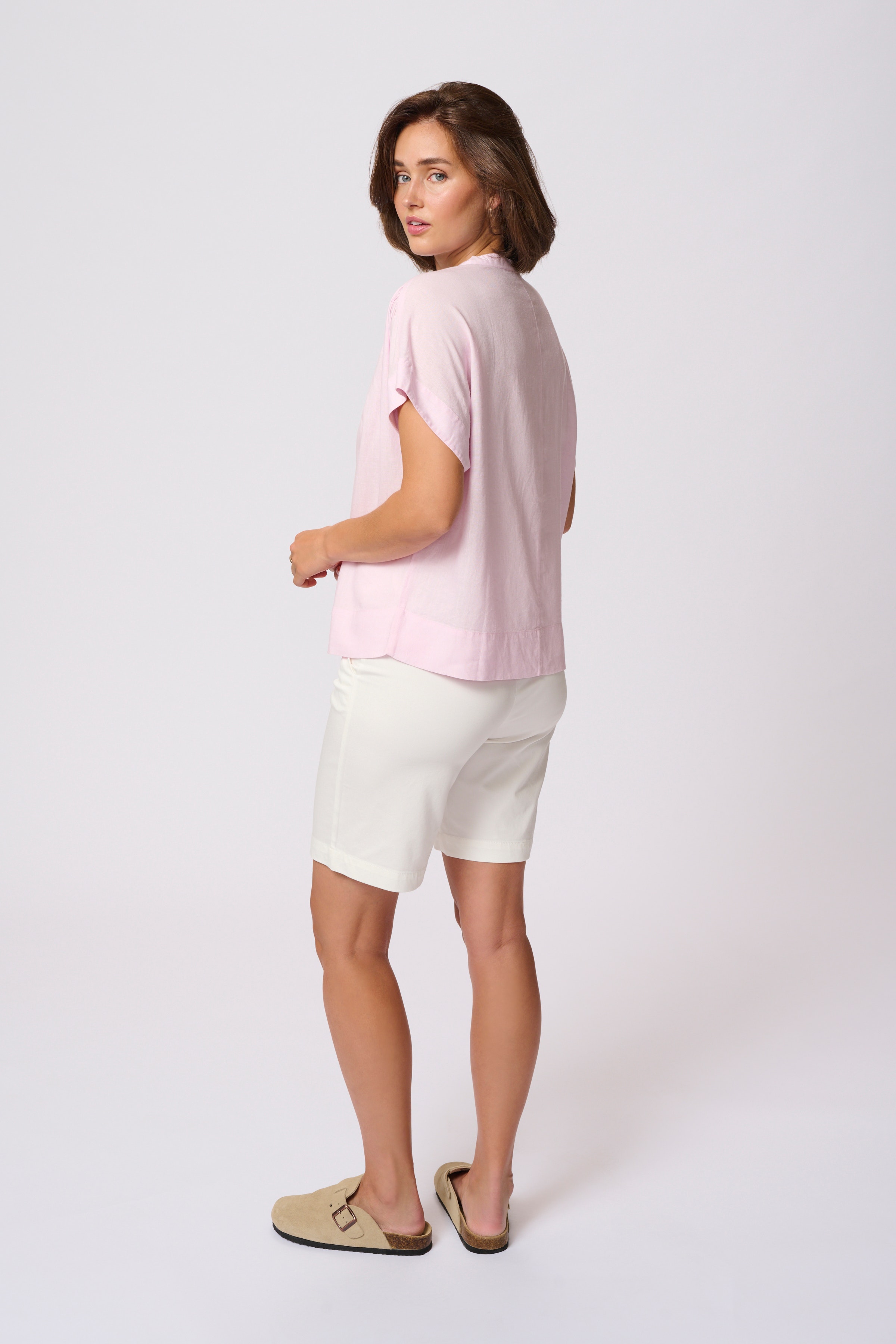 KAlea Shorts LOOKBOOK BACK 10505457-110602