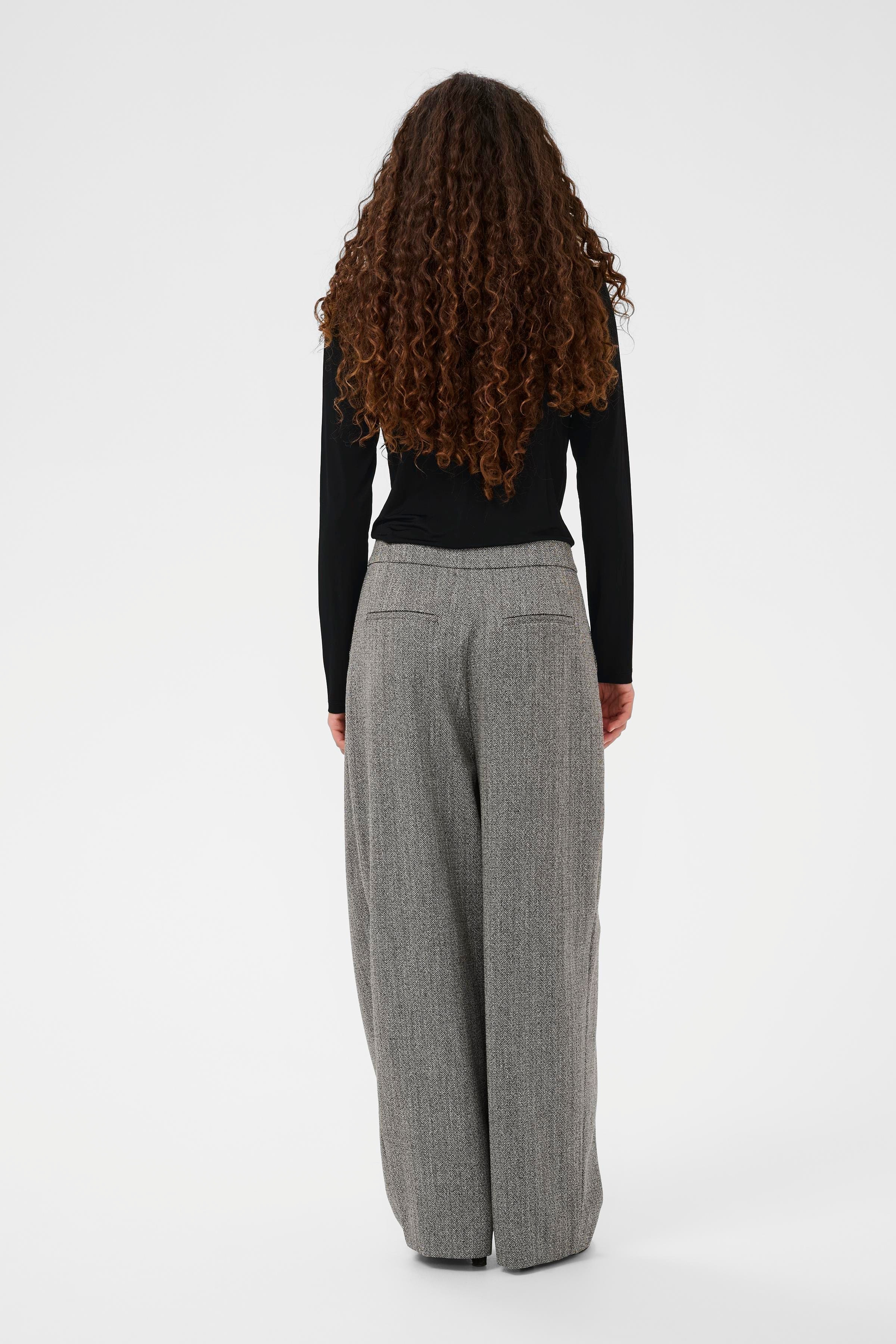 SLClara Blouse LOOKBOOK BACK 30409117-194008