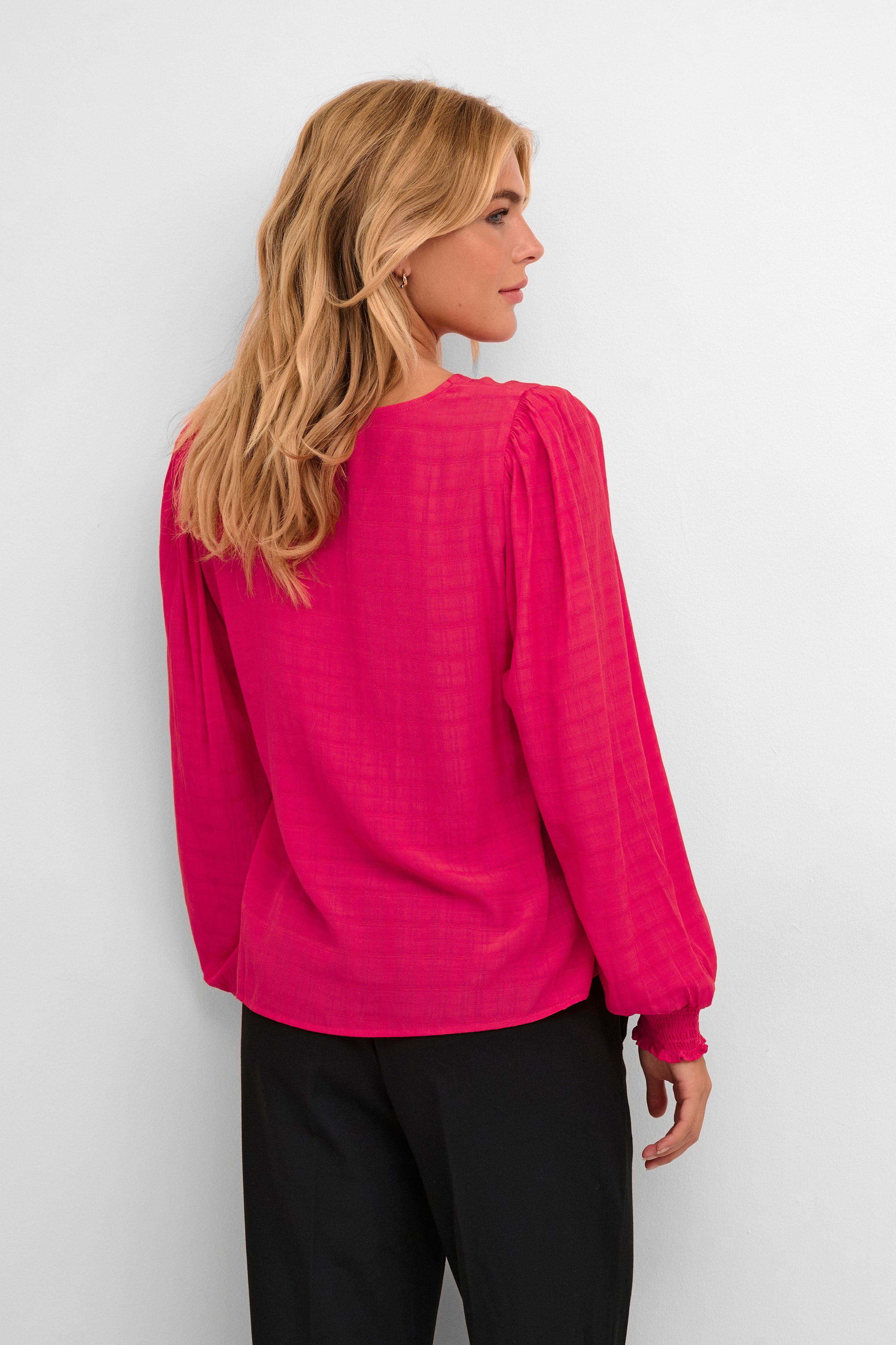 KAlissa Blouse LOOKBOOK BACK 10508186-181856