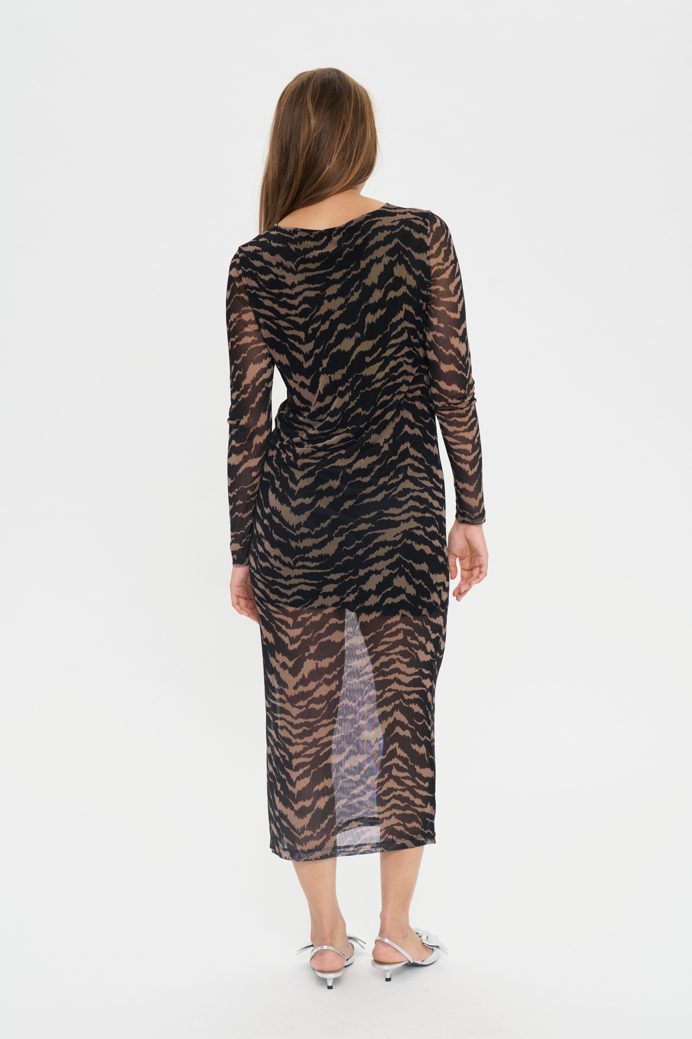 ZulvirSZ Leopard Klänning LOOKBOOK BACK 30513971-304346