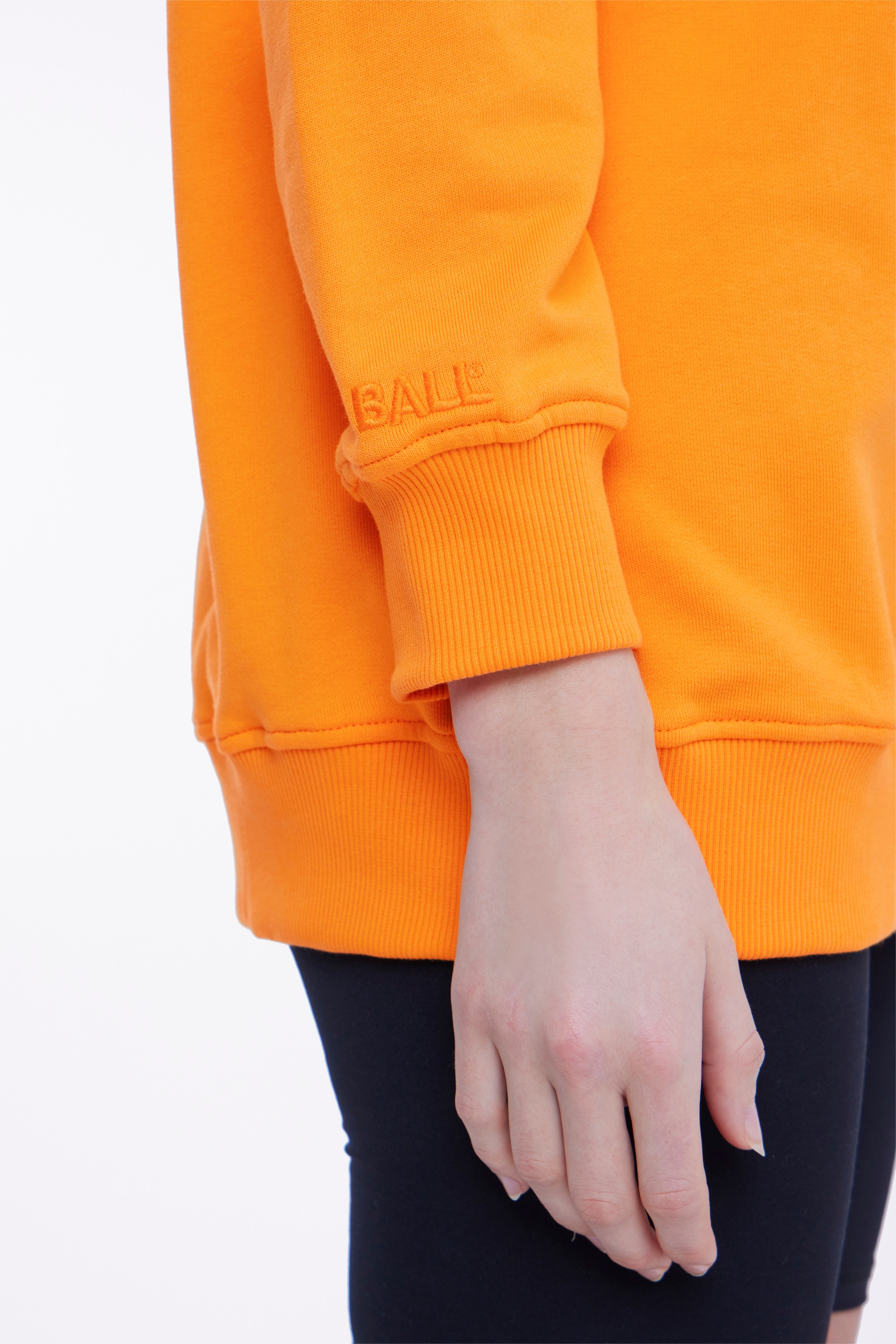 L. TAYLOR SWEATSHIRT LOOKBOOK DETAIL 50400052-151263