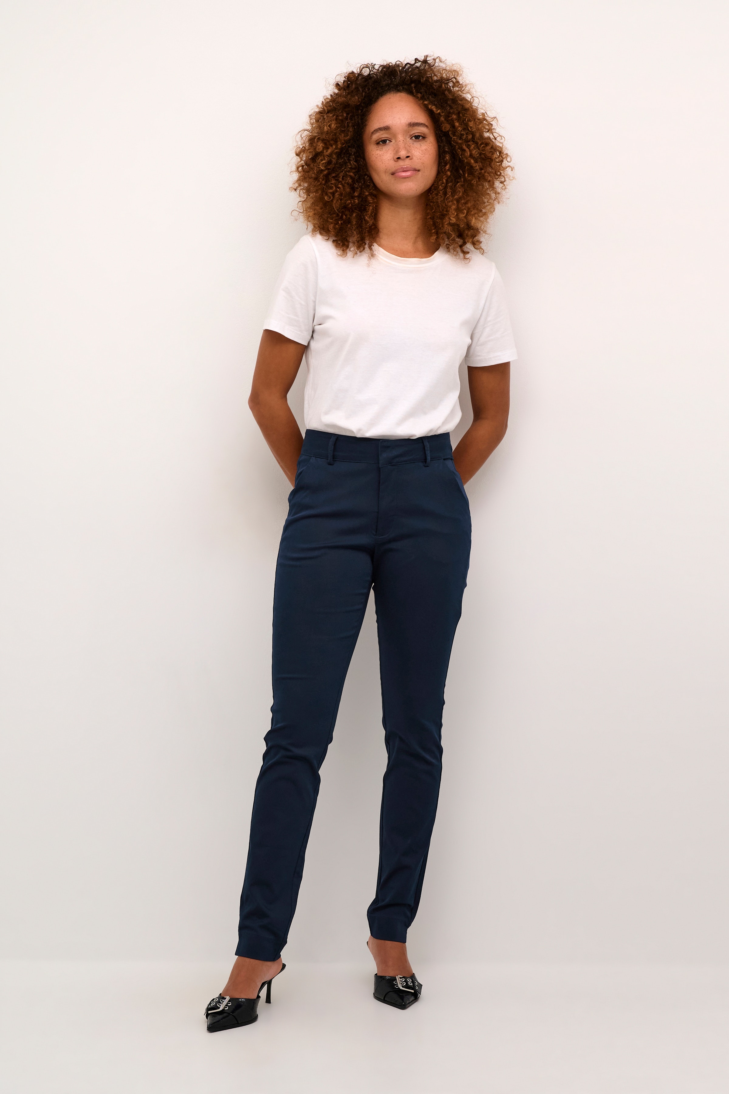 KAlea Broek LOOKBOOK FRONT 10509141-194020