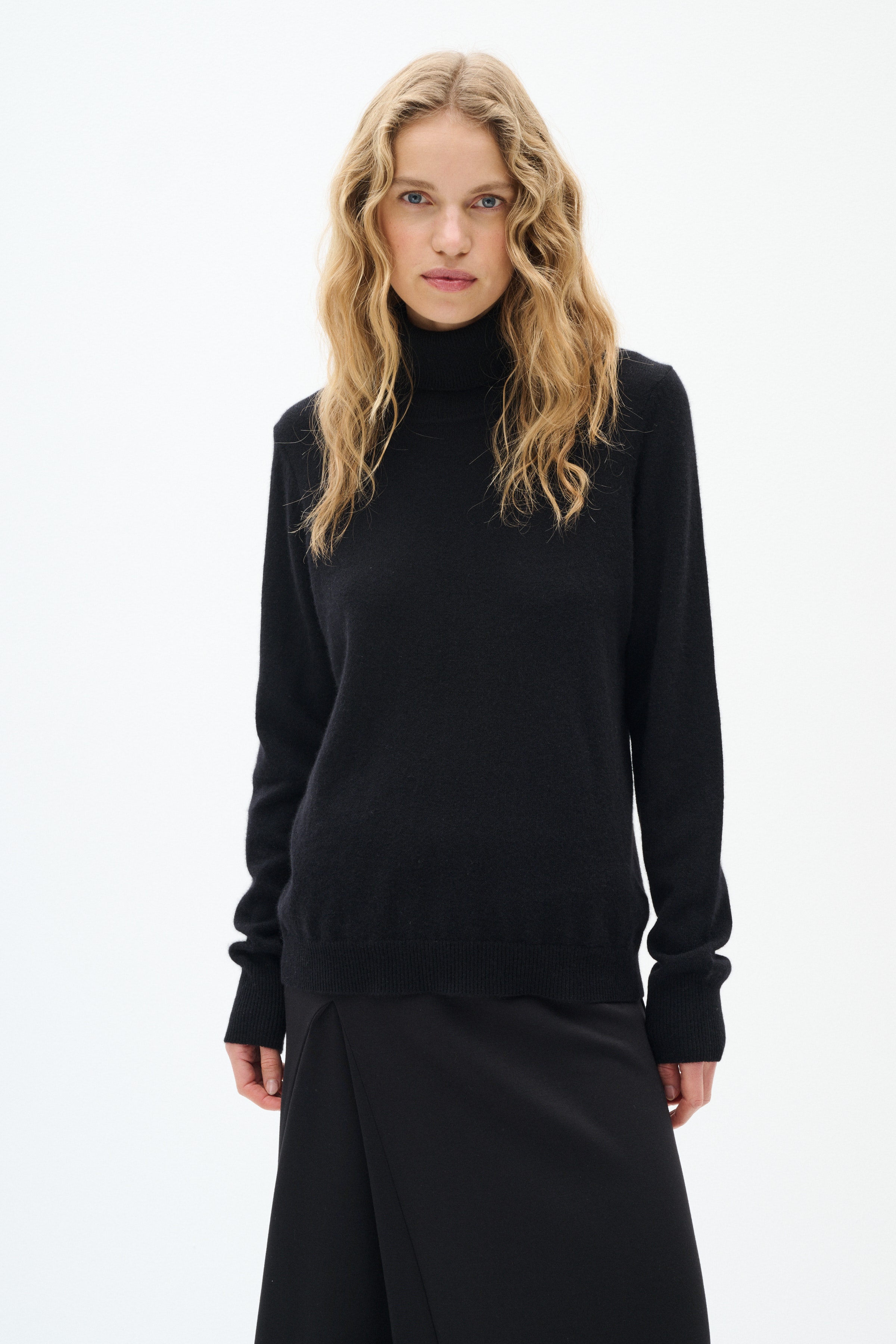 LukkaIW Rollneck Kashmir Pullover LOOKBOOK FRONT 30108211-194008