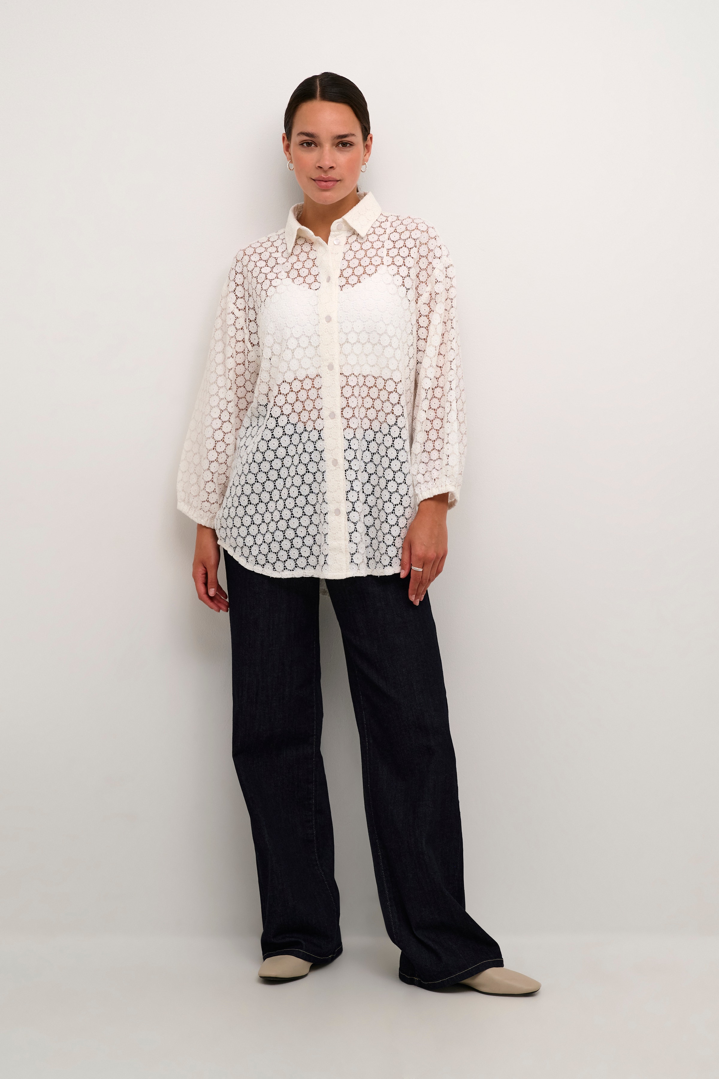 KAloren Lace shirt LOOKBOOK FRONT 10508509-110602