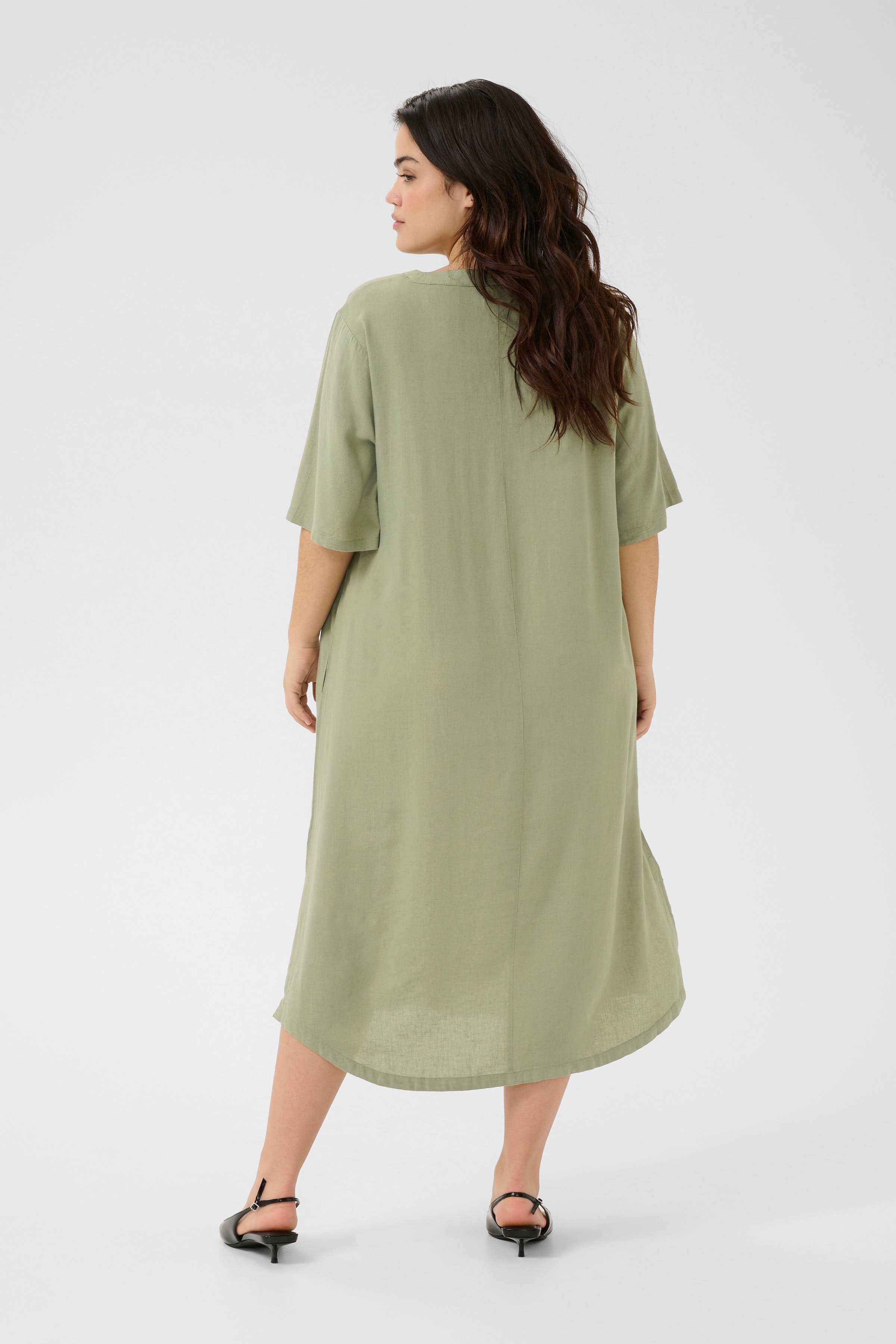 KCmille Linen dress LOOKBOOK BACK 10582218-170115