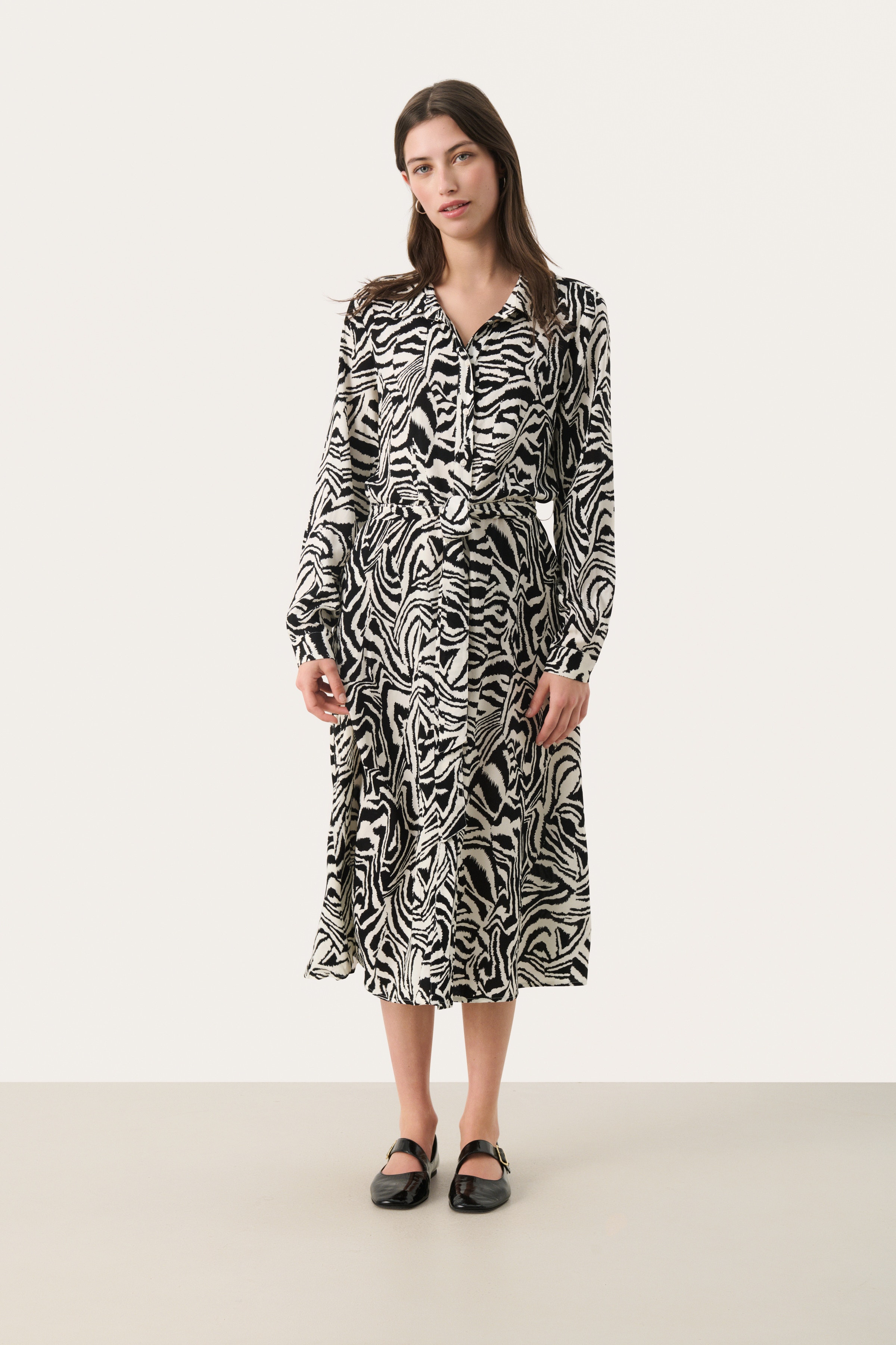 ShelbyPW Skjortekjole LOOKBOOK FRONT 30308340-304011