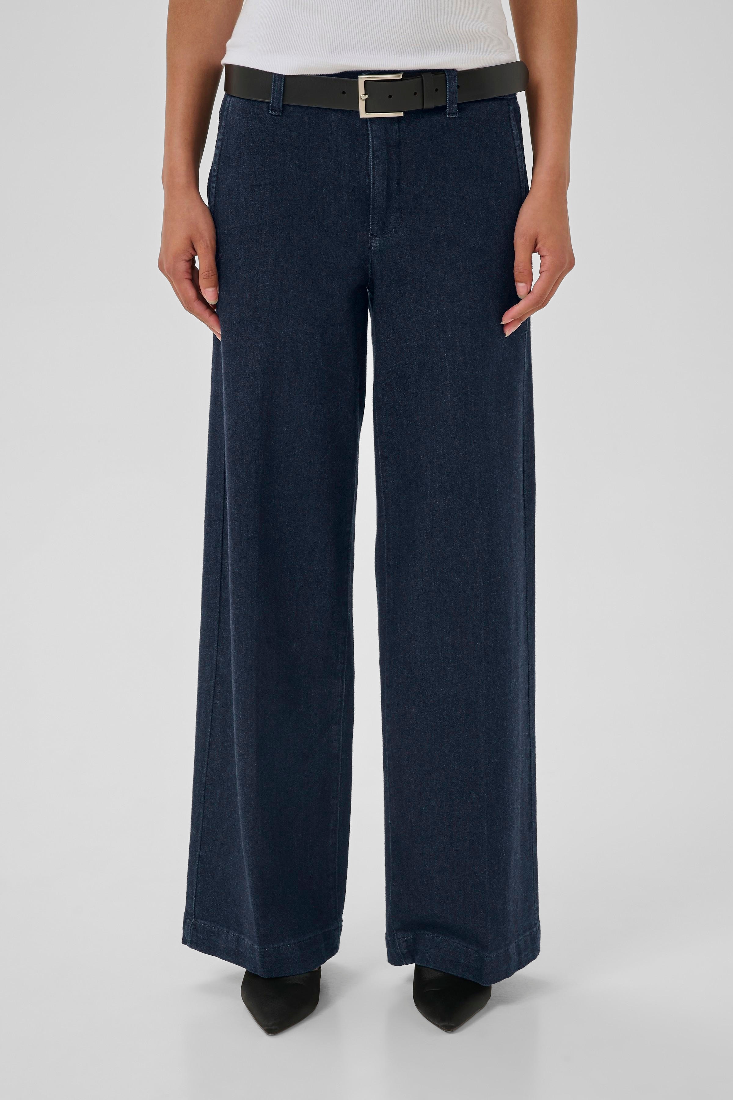 MWSoffi Mid X-Wide LOOKBOOK FRONT 10705238-100067