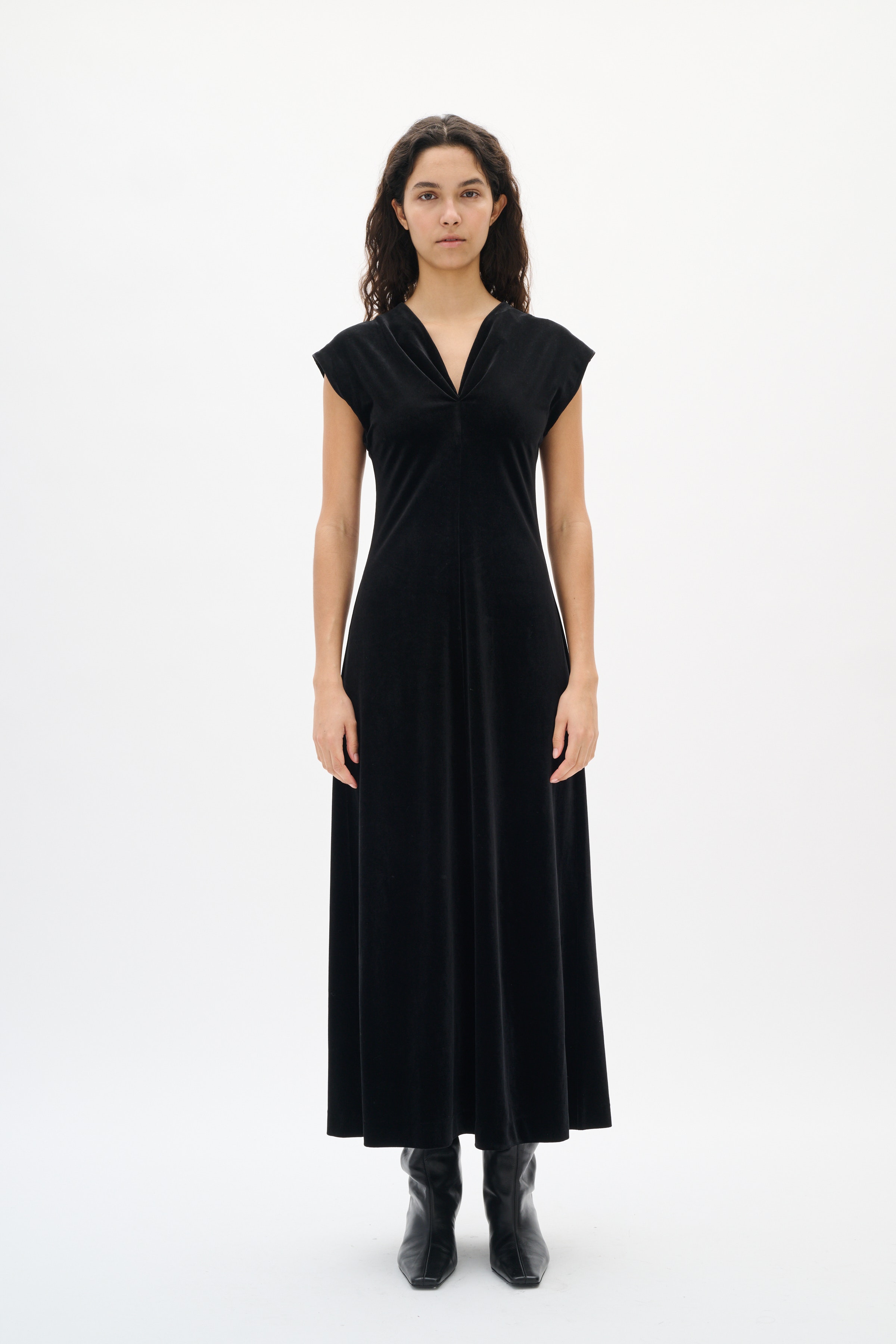 KILLIEIW Velours Kleid LOOKBOOK FRONT 30112123-194008