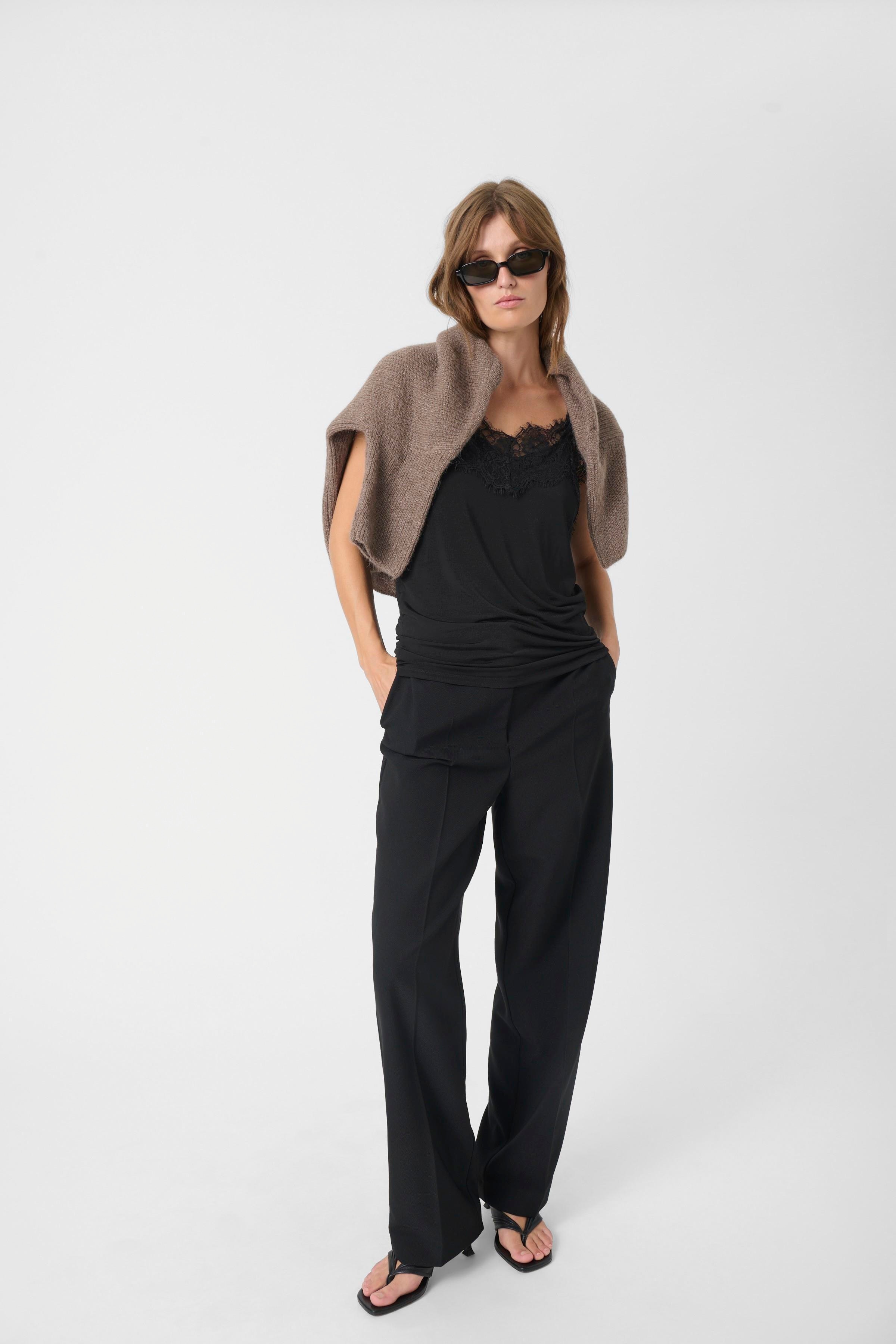 SLClara Top LOOKBOOK FRONT 30403547-40050