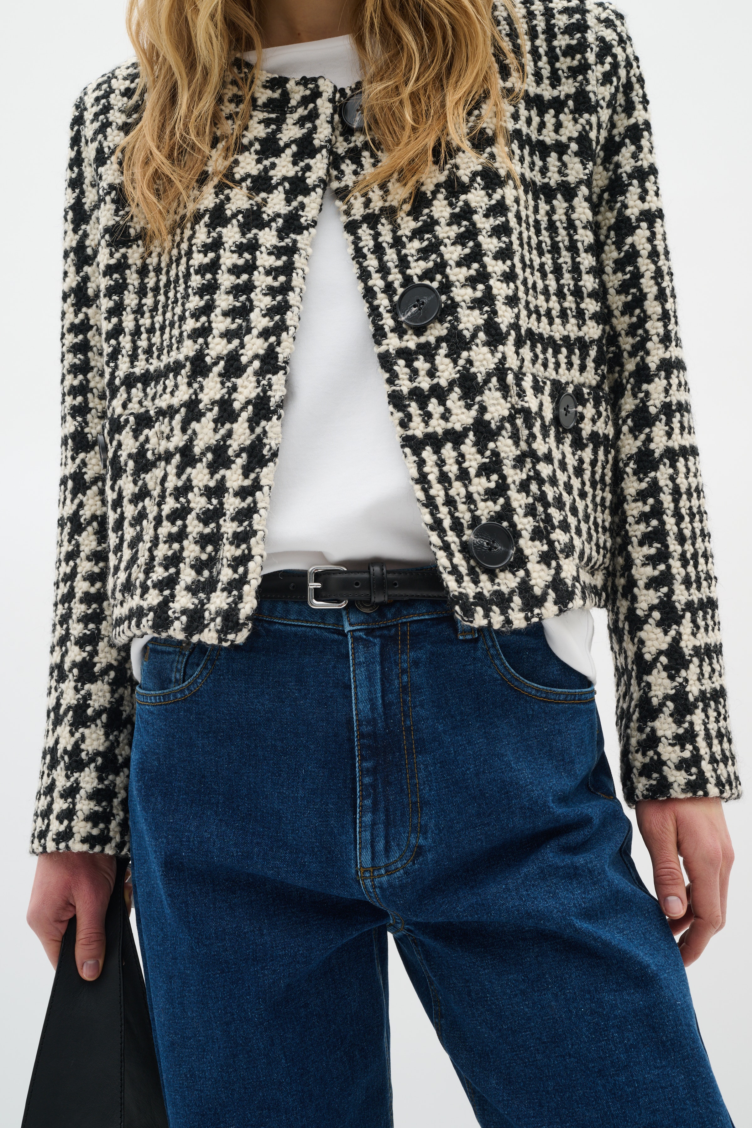BryaIW Blazer LOOKBOOK FRONT 30111000-300027