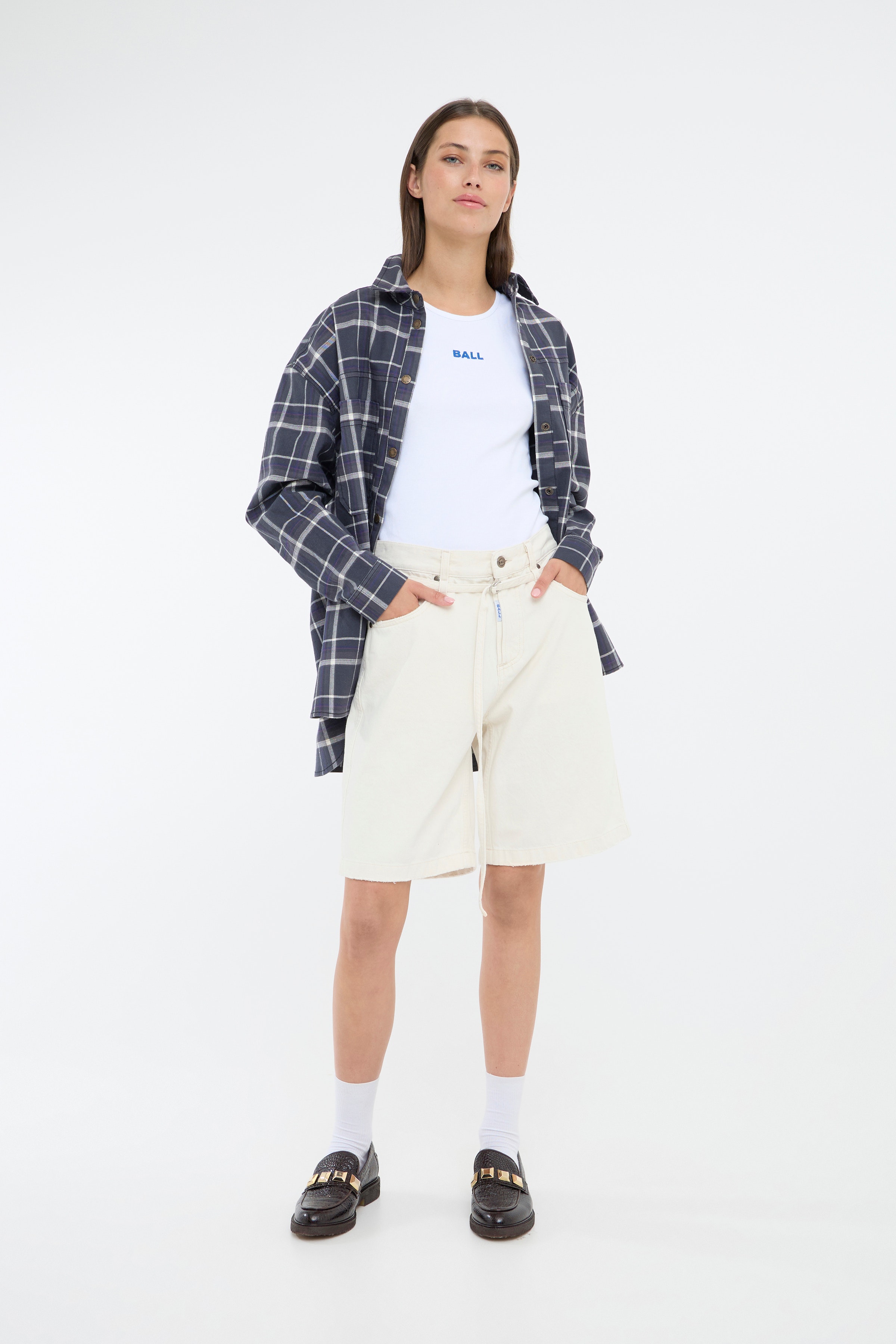 BALUCIA Shorts LOOKBOOK FRONT 50405230-130905