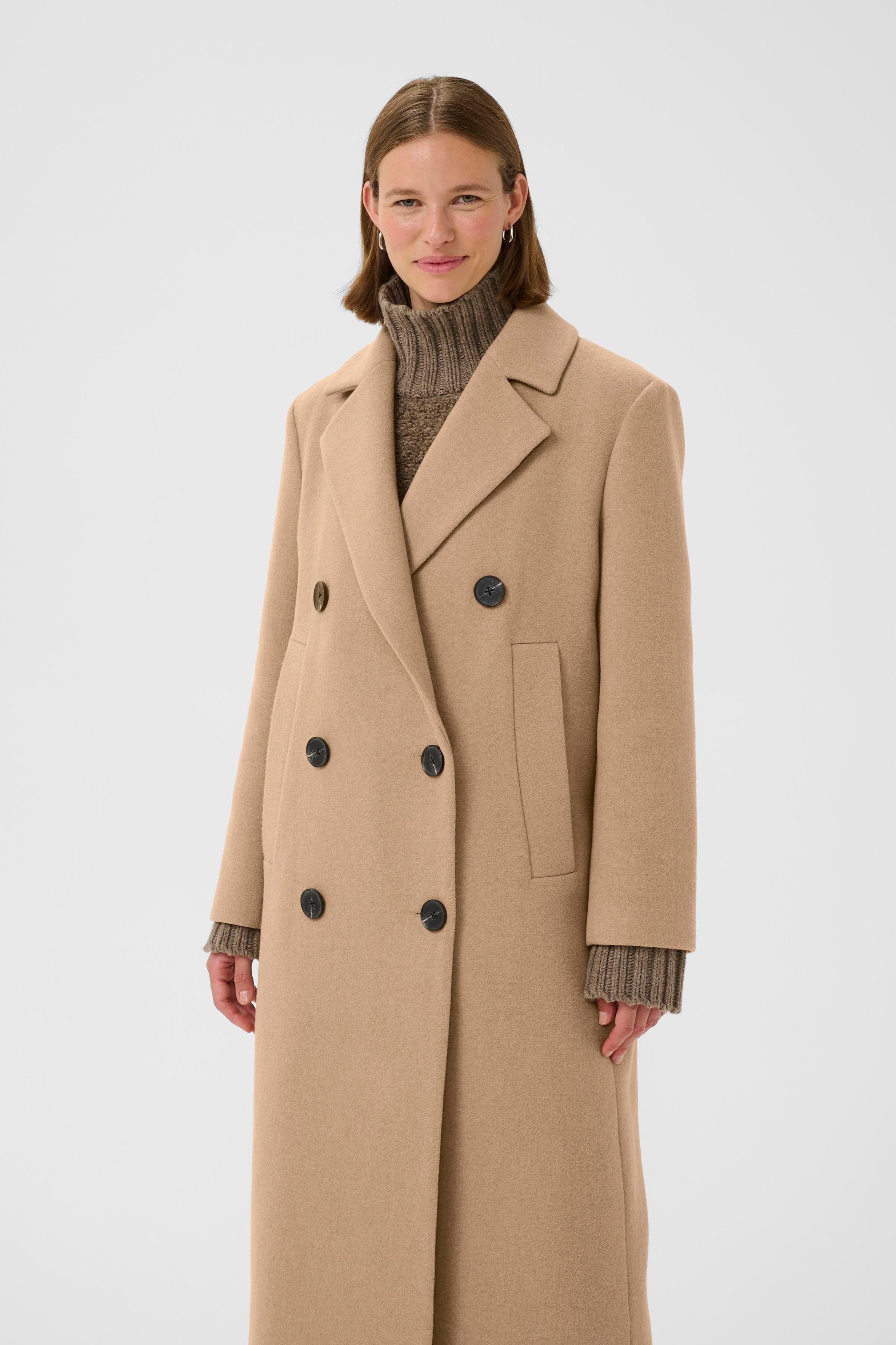 YunahIW Mantel LOOKBOOK FRONT 30110610-171327