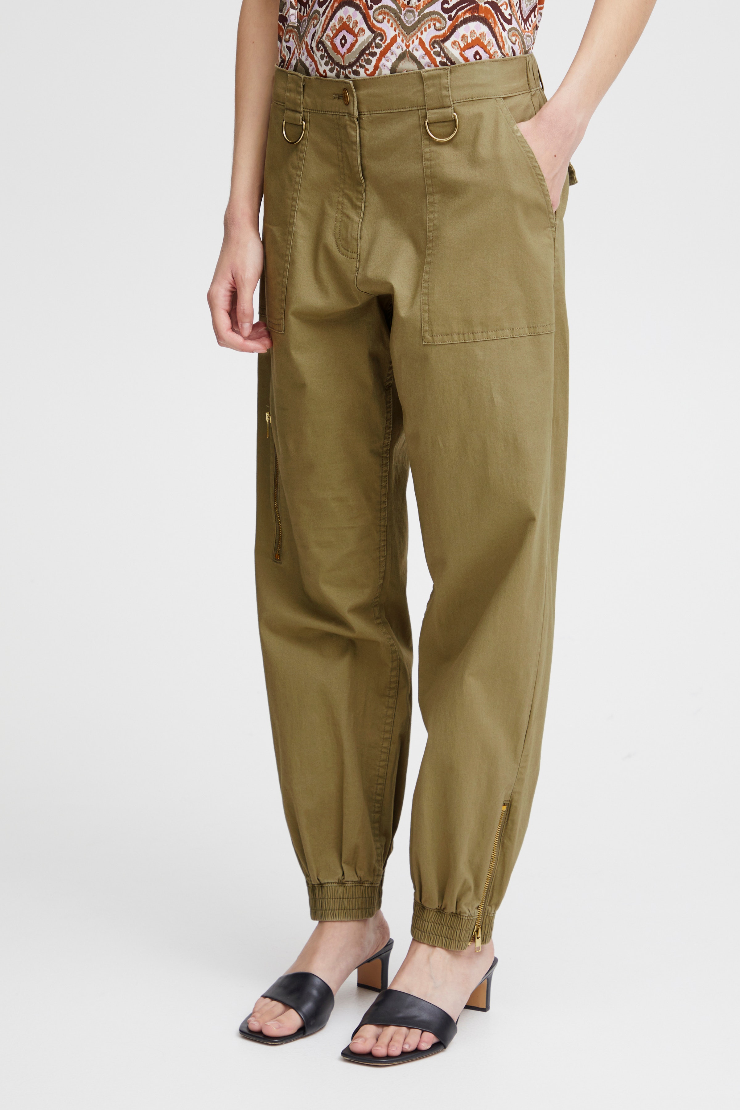 BYDALONE Bukser LOOKBOOK FRONT 20814721-170620