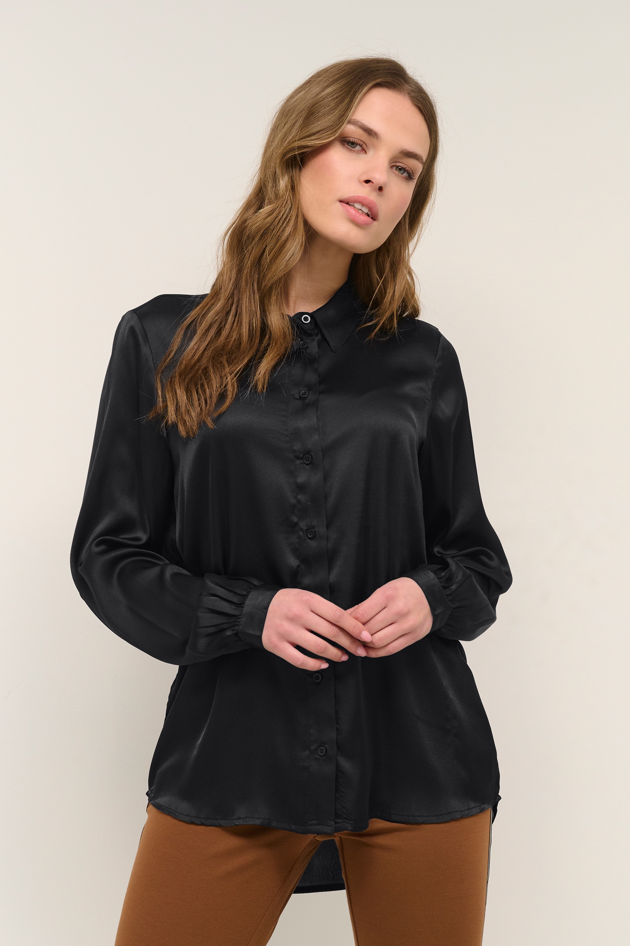 KArandia Skjorte LOOKBOOK FRONT 10506901-100121