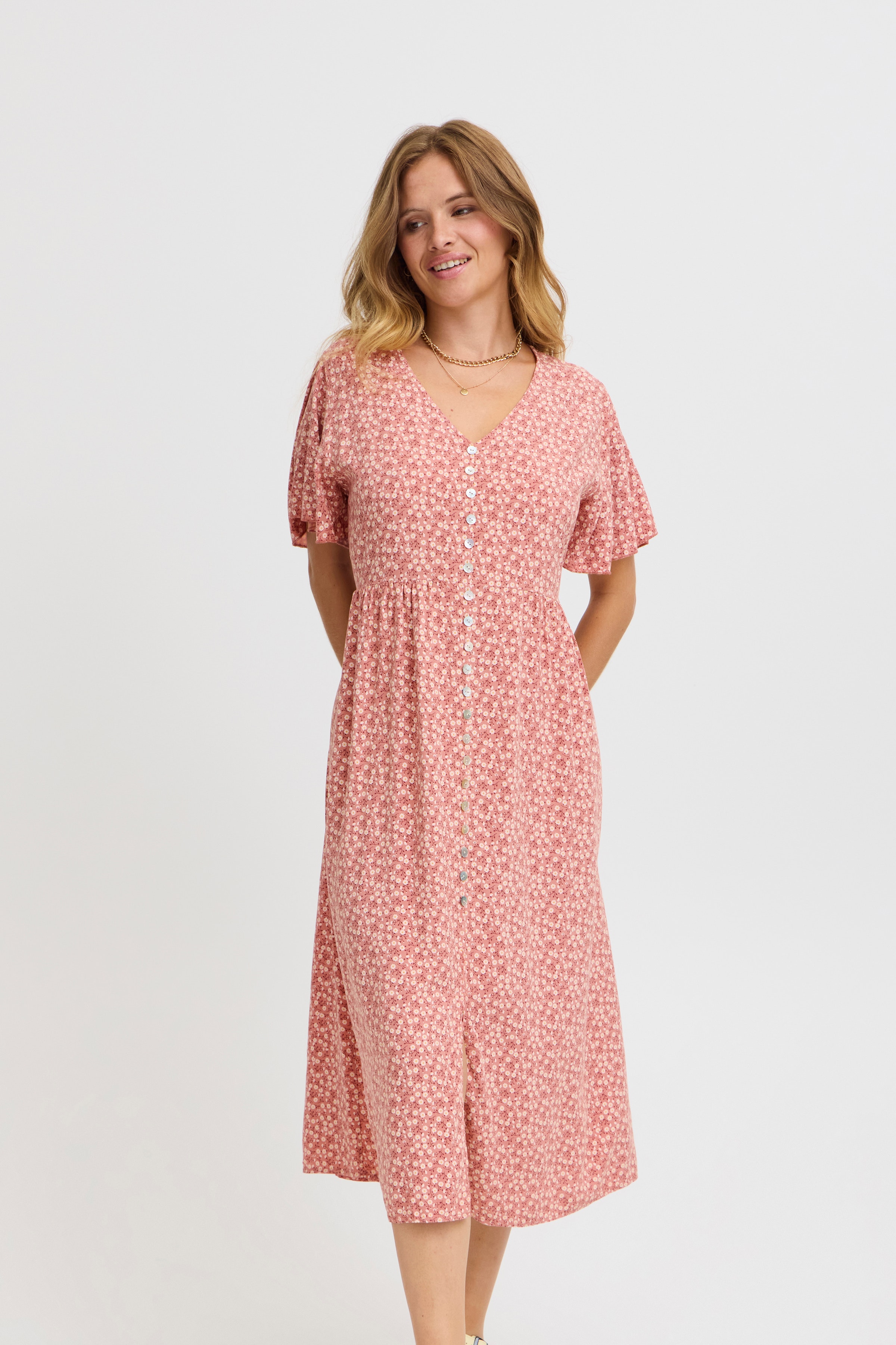 SBGINA Kjole LOOKBOOK FRONT 22100685-141506