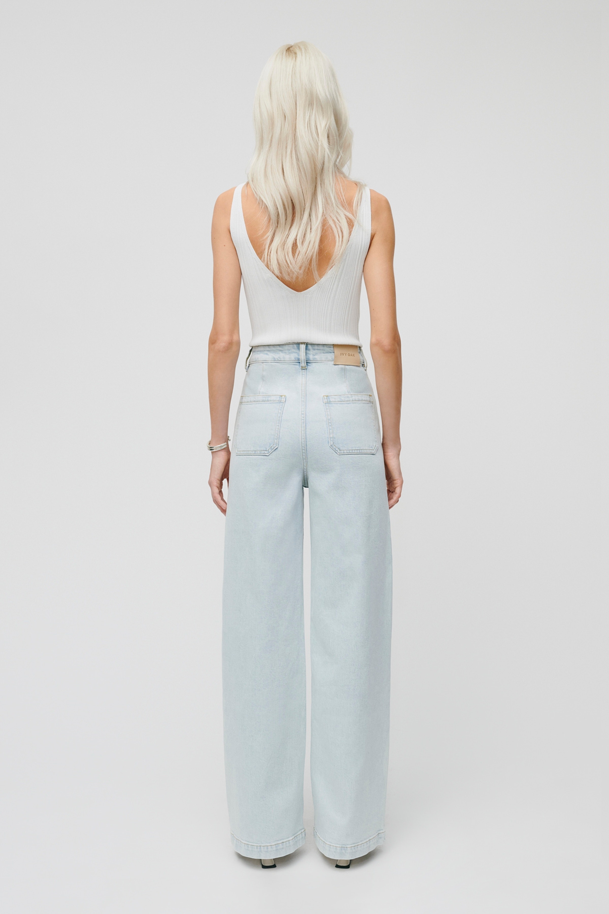 PIXIE Trousers LOOKBOOK BACK 30600384-BL806