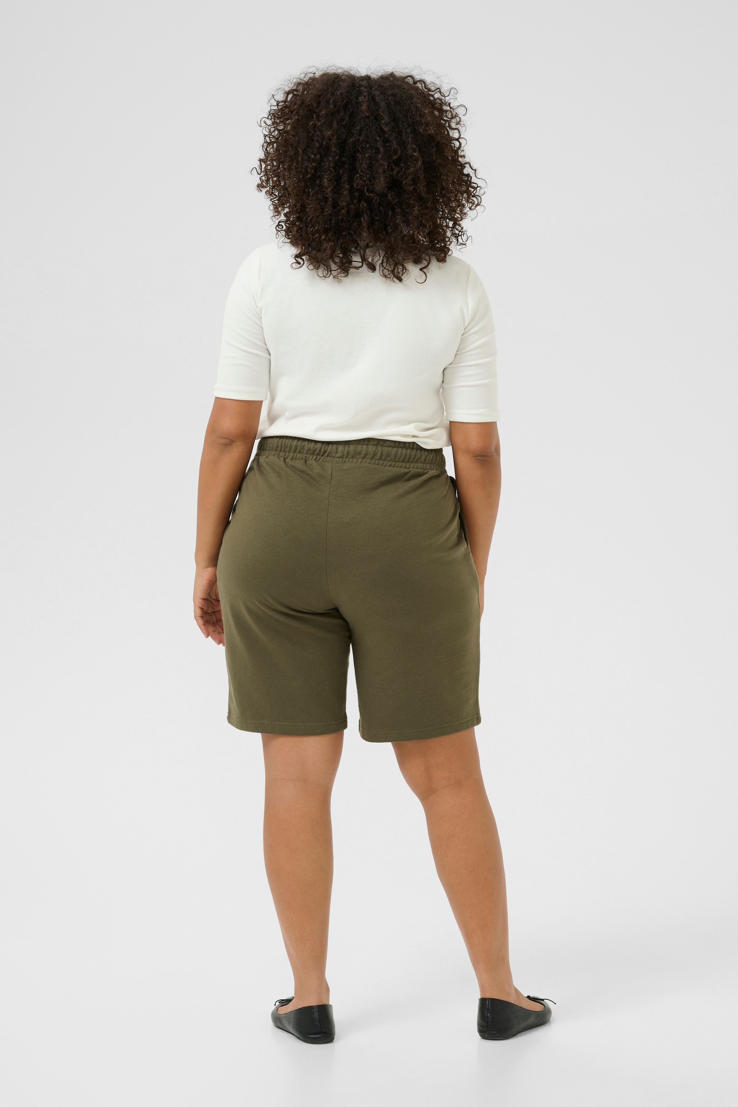 KCann Shorts LOOKBOOK BACK 10583544-190511