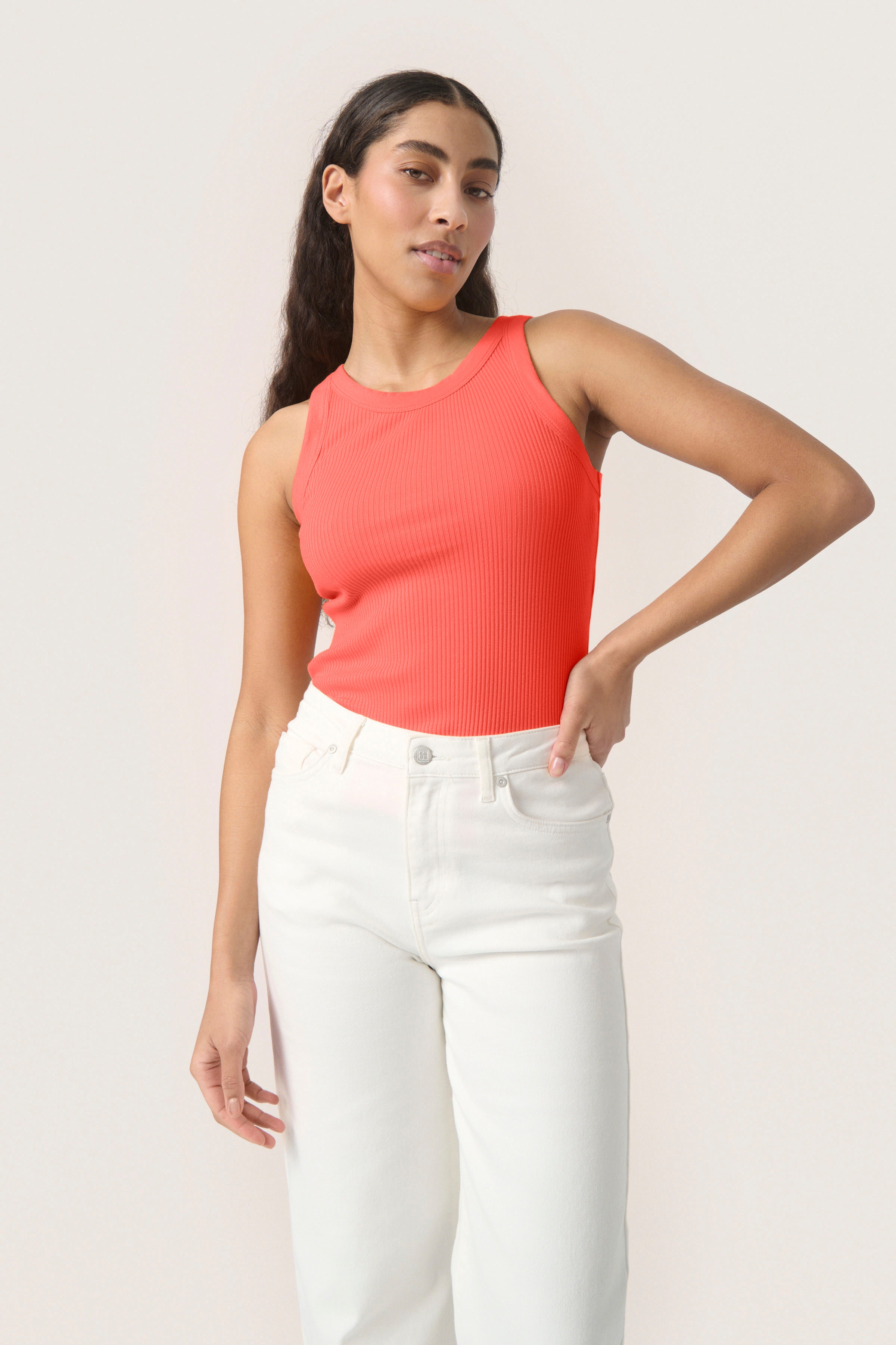 SLSimone Top LOOKBOOK FRONT 30406067-171656