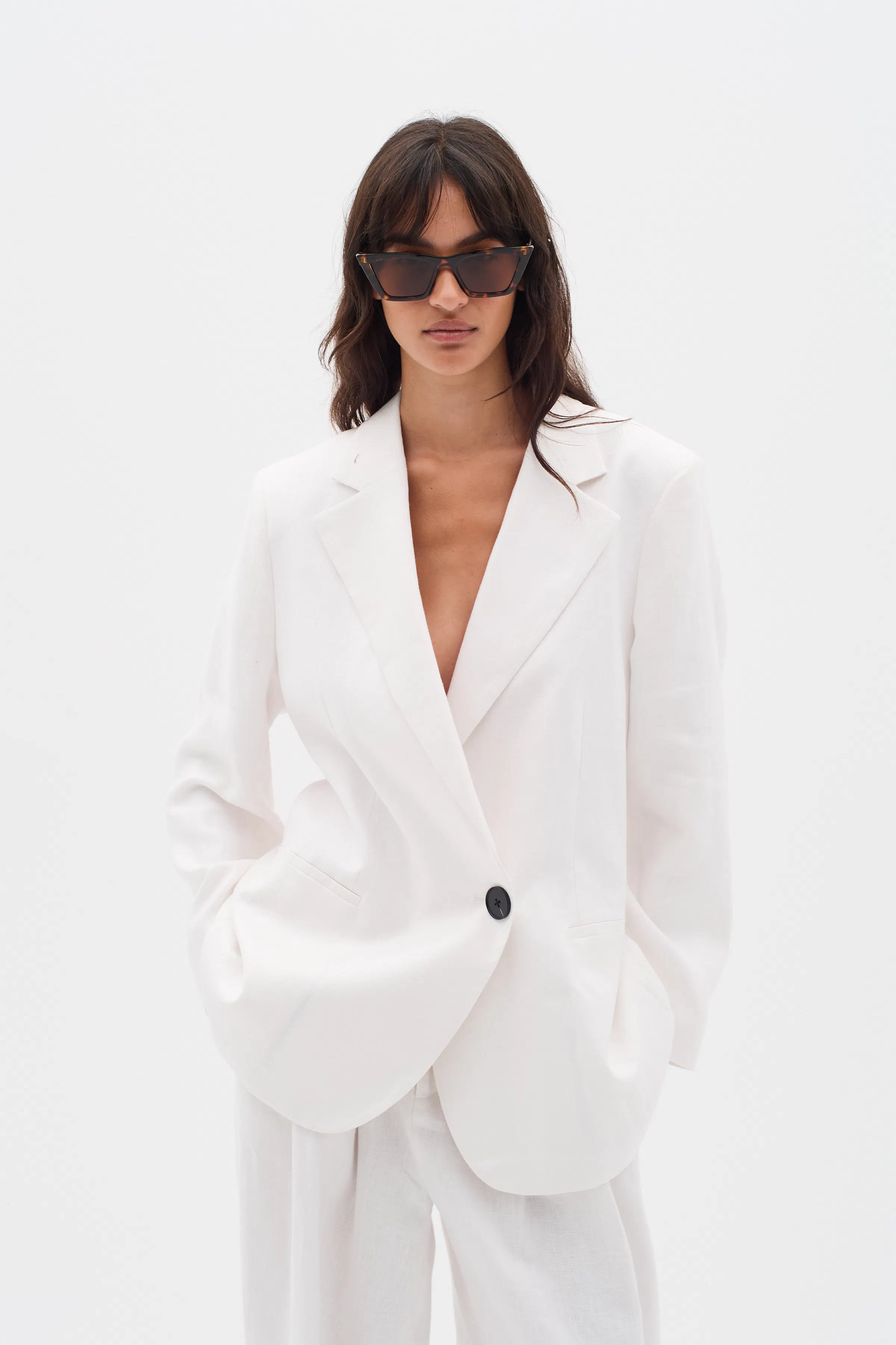 YaizaIW Linnen Blazer LOOKBOOK FRONT 30110461-300001