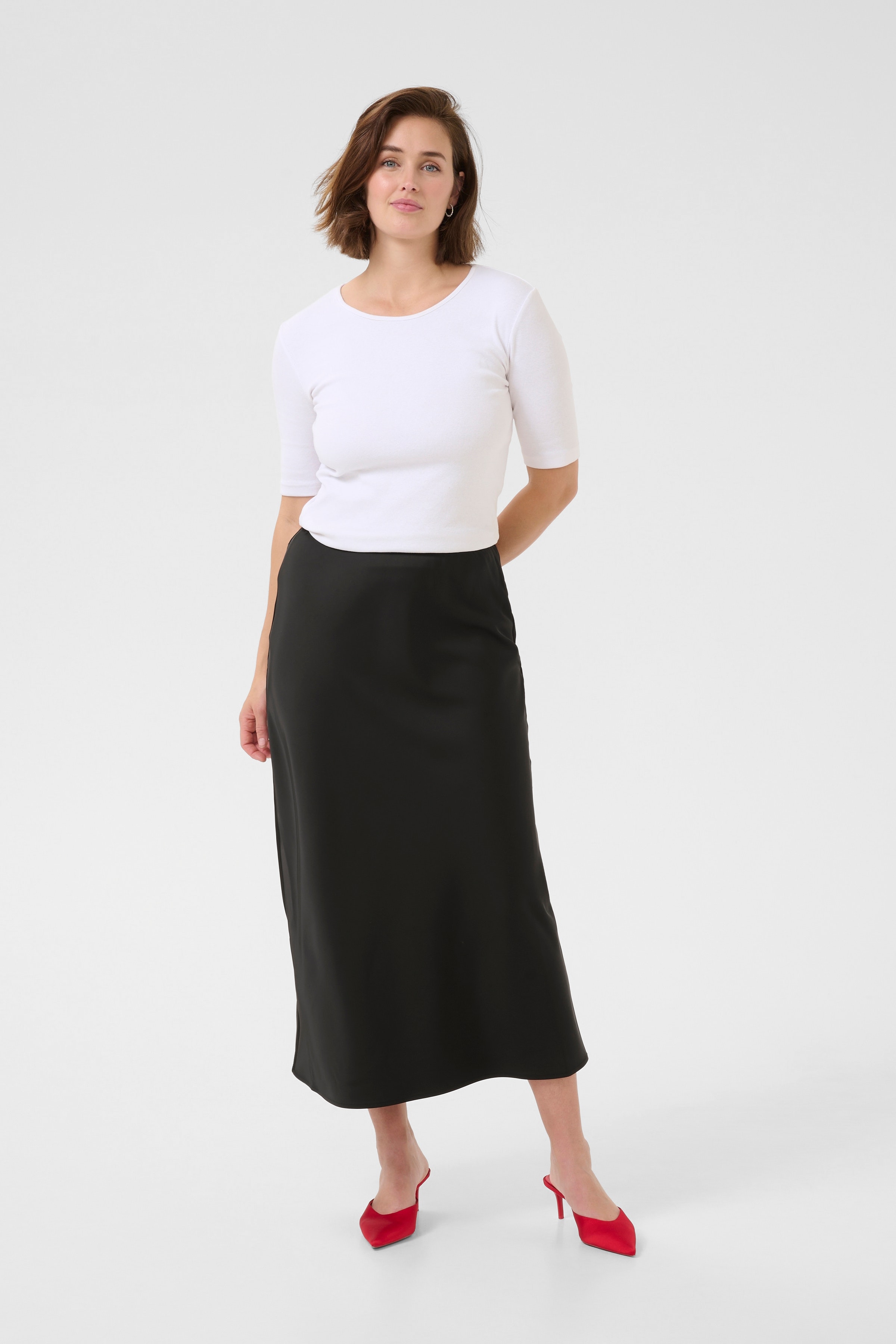 KAhill Skirt LOOKBOOK FRONT 10509575-100121