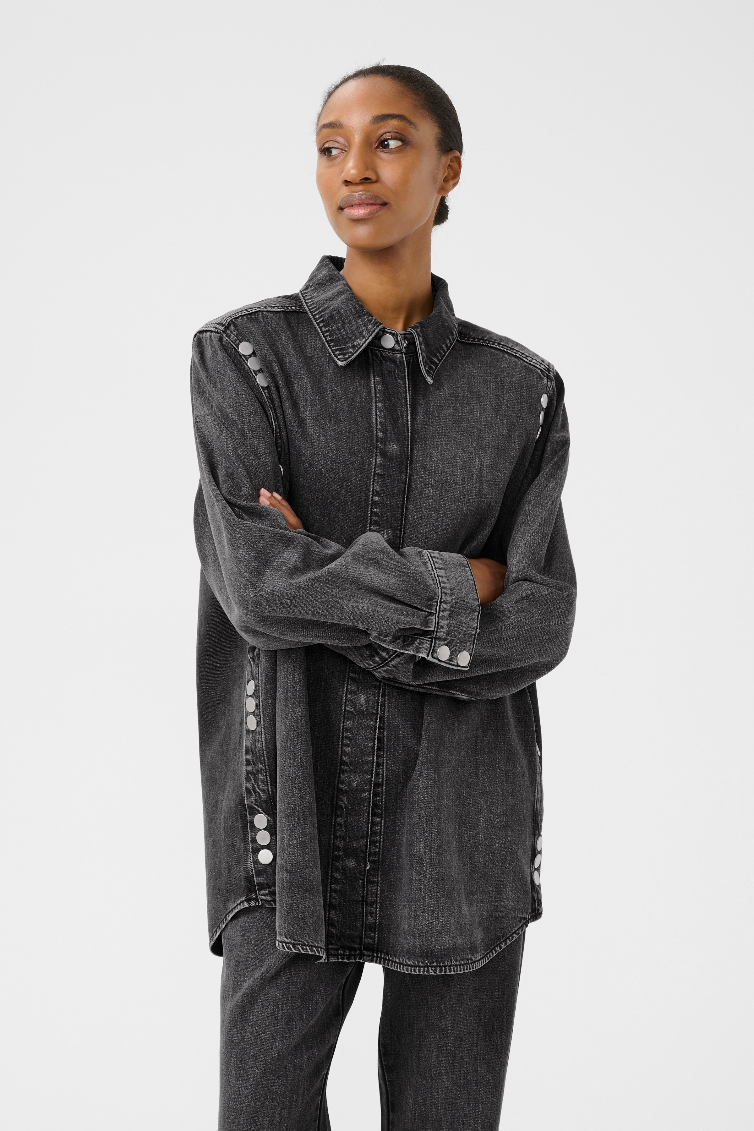 ZuvaGZ Shirt LOOKBOOK FRONT 10909768-104987