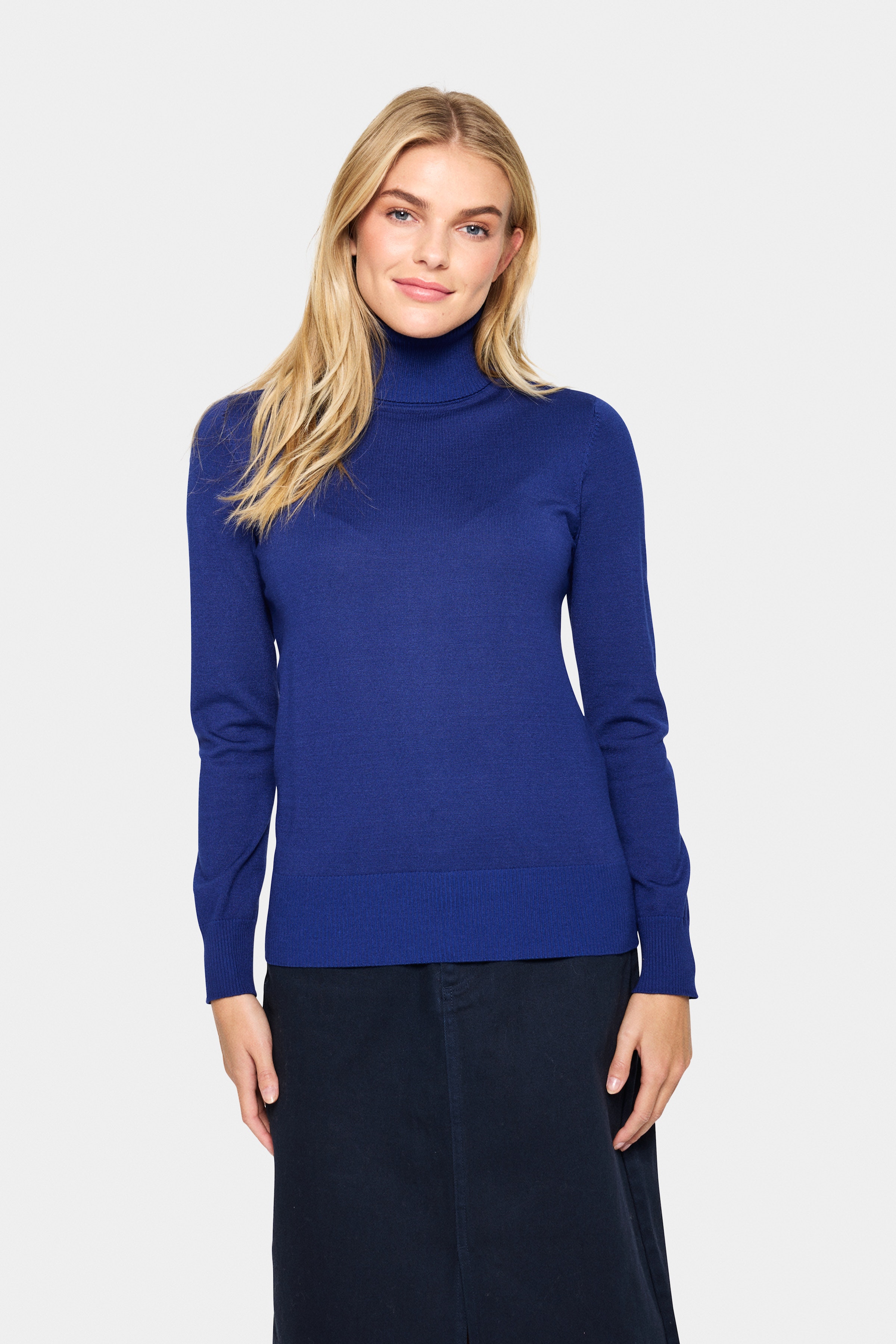 MilaSZ Rollneck Pullover LOOKBOOK FRONT 30500018-193851