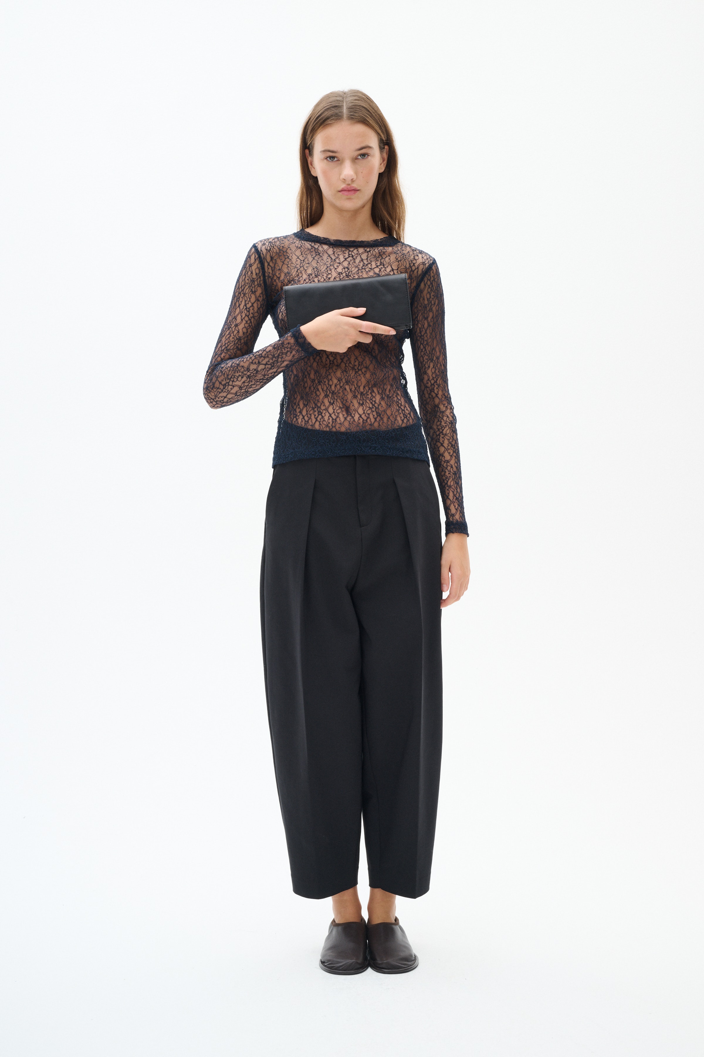 ZomaIW Barrel Trousers LOOKBOOK FRONT 30109215-194008