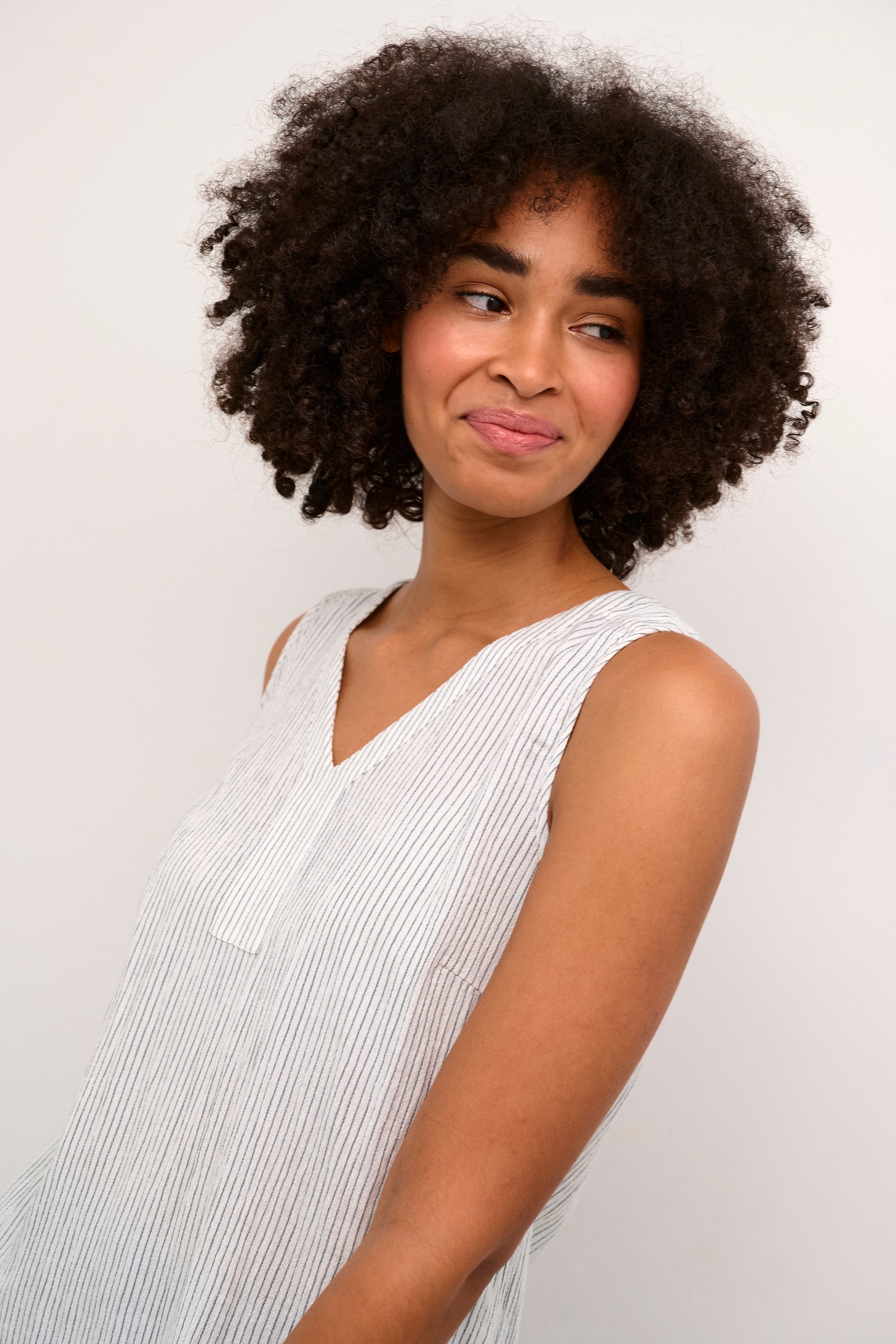 Amber Bluse LOOKBOOK DETAIL 10501279-106508