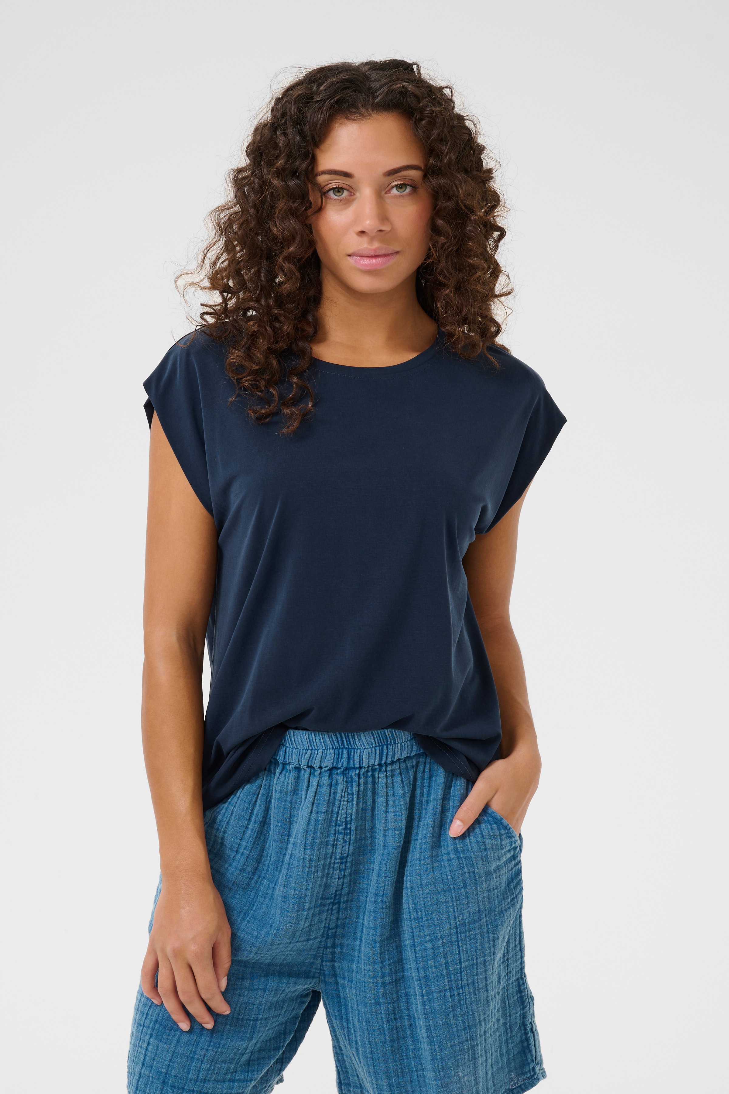 CUalicie T-shirt LOOKBOOK FRONT 50111742-194011