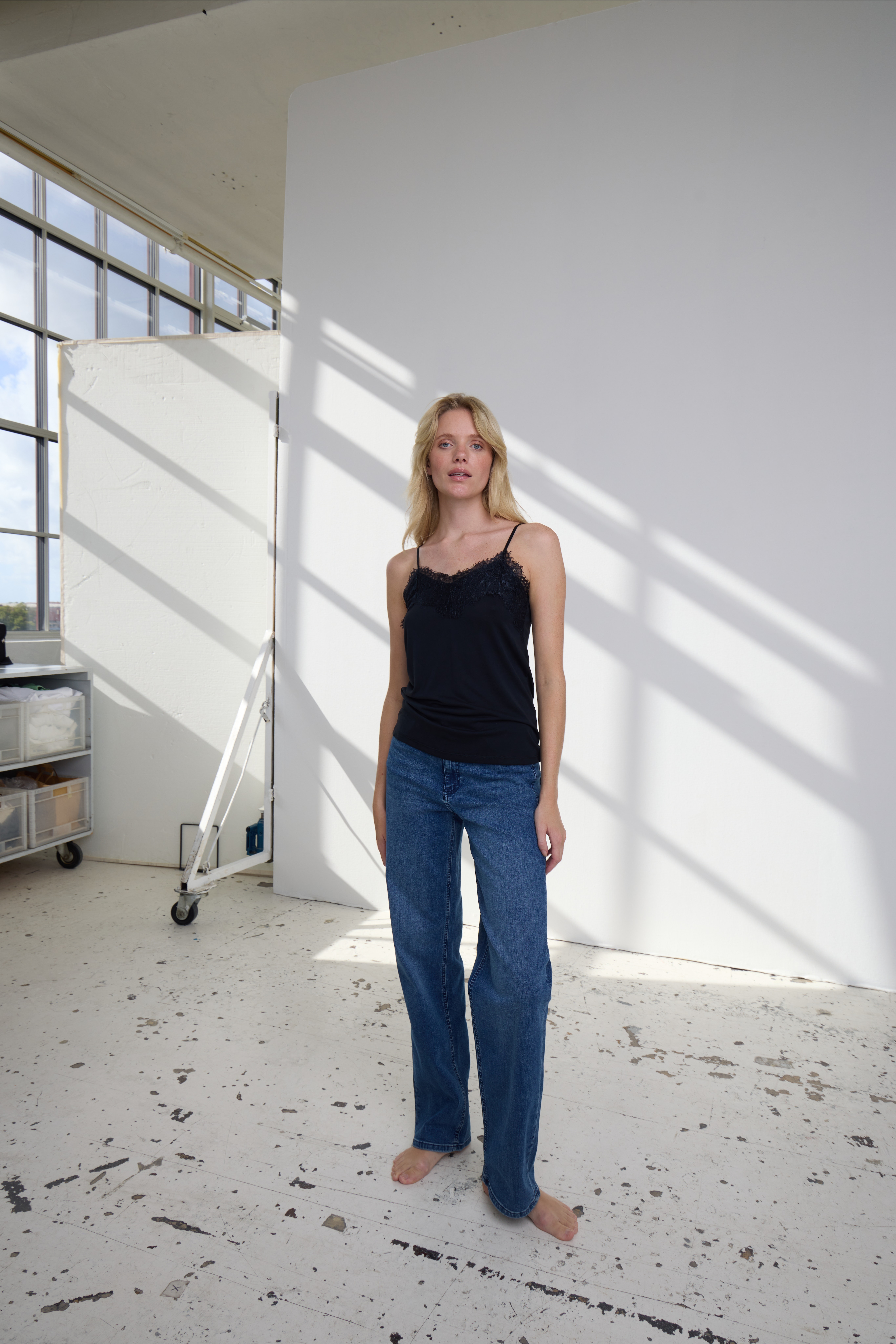 IHTWIGGY Jeans LOCATION NONE 20119128-200340