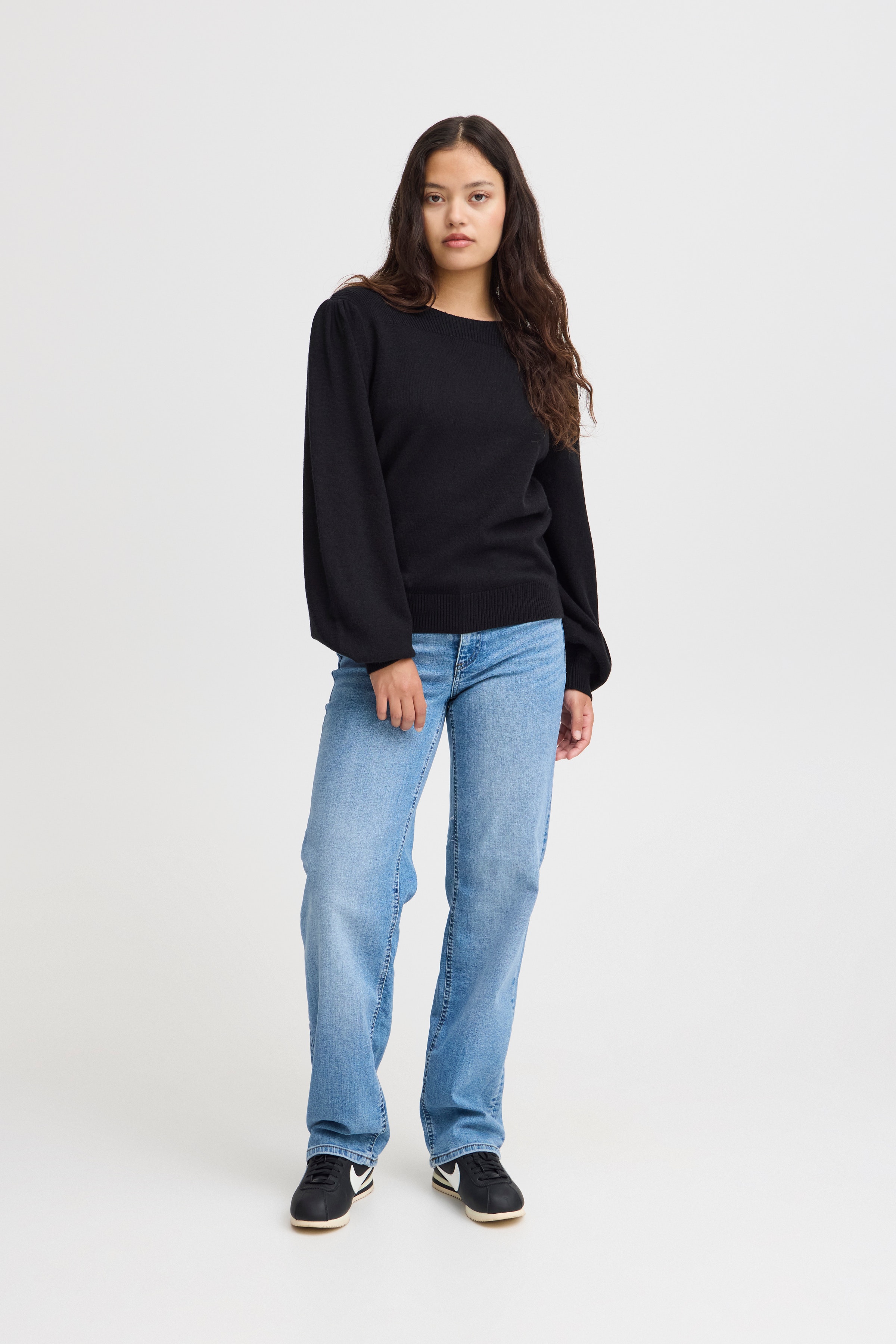 IHVIRELLE Pullover LOOKBOOK FRONT 20121631-194008
