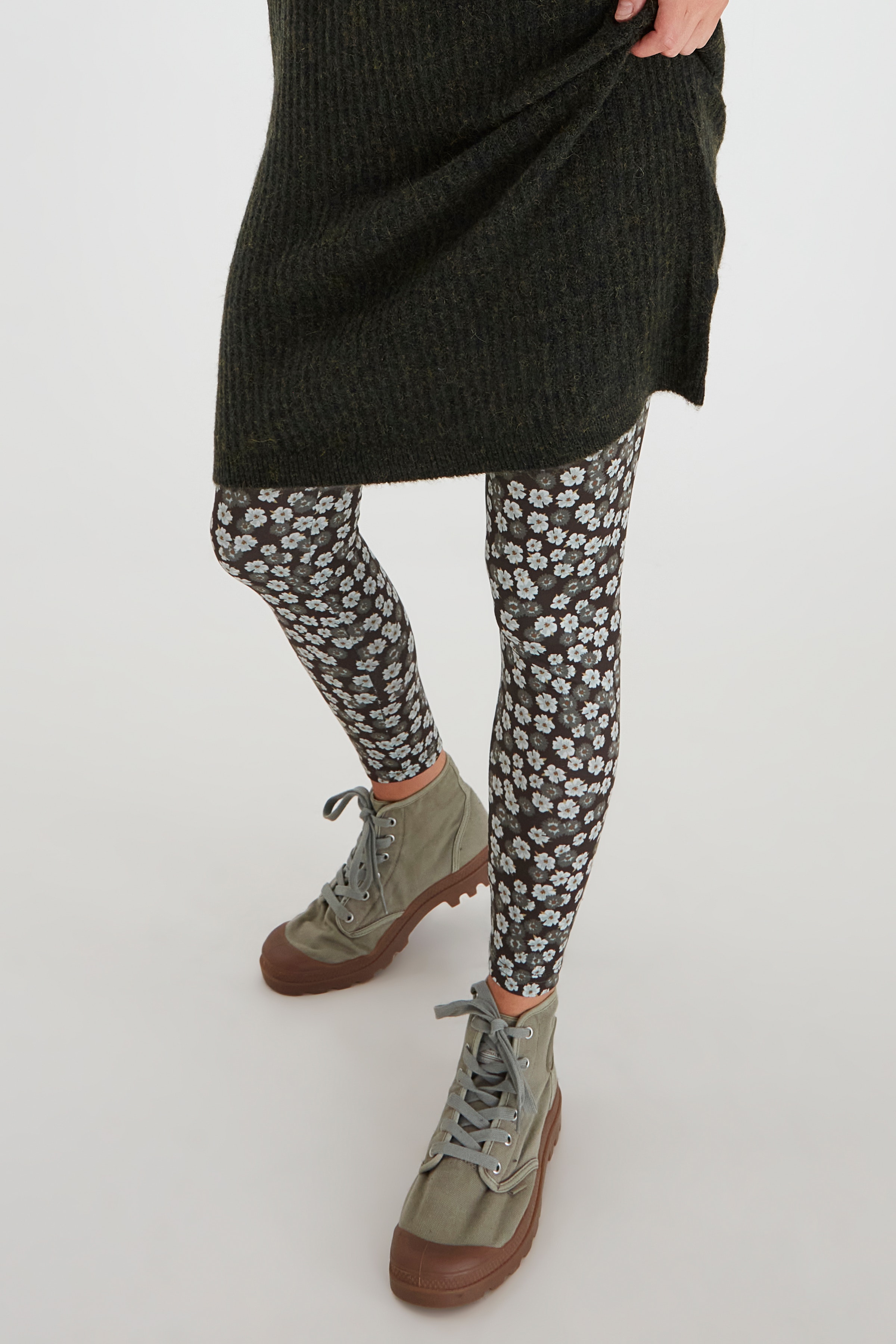 FRTELEGGING Leggings LOOKBOOK FRONT 20609315-200349