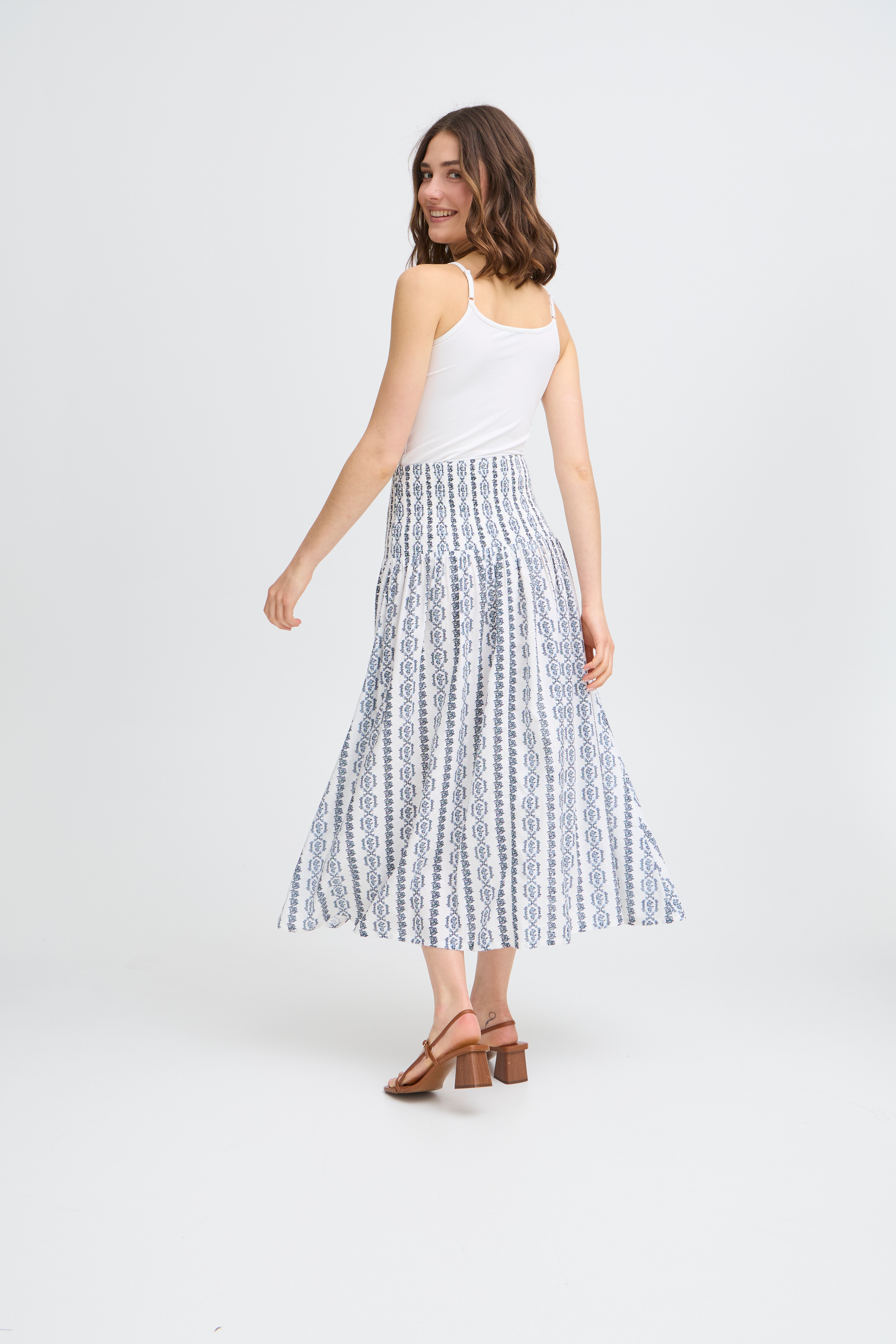 FRSOPHIA Skirt LOCATION NONE 20616301-205547