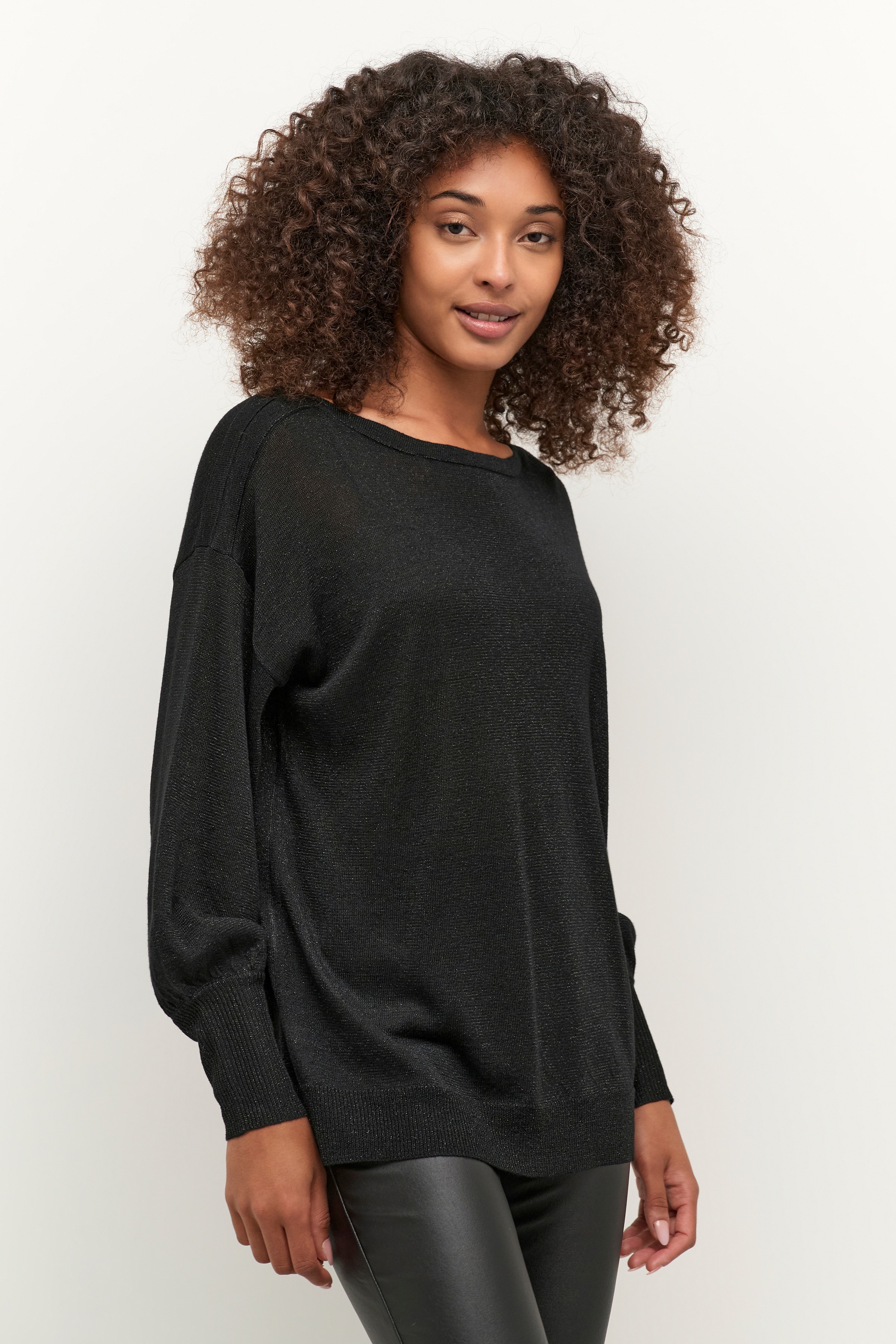 KAregina Pullover LOOKBOOK FRONT 10507027-100121