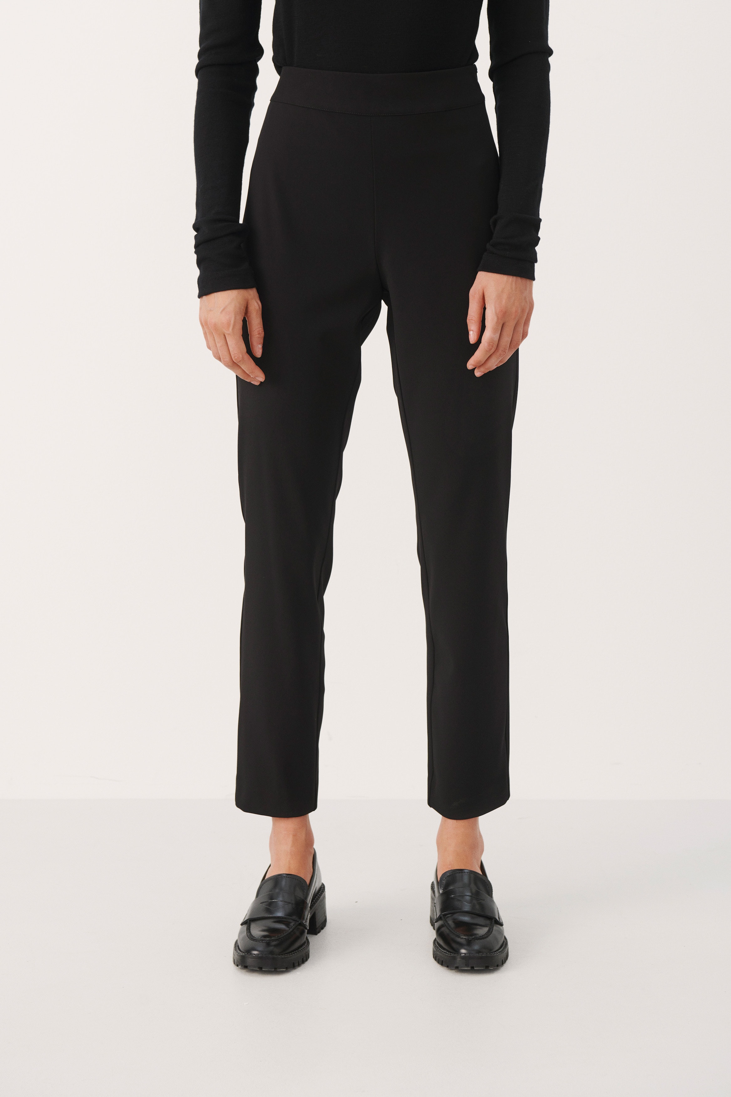 TamaPW Byxor LOOKBOOK FRONT 30307212-194008