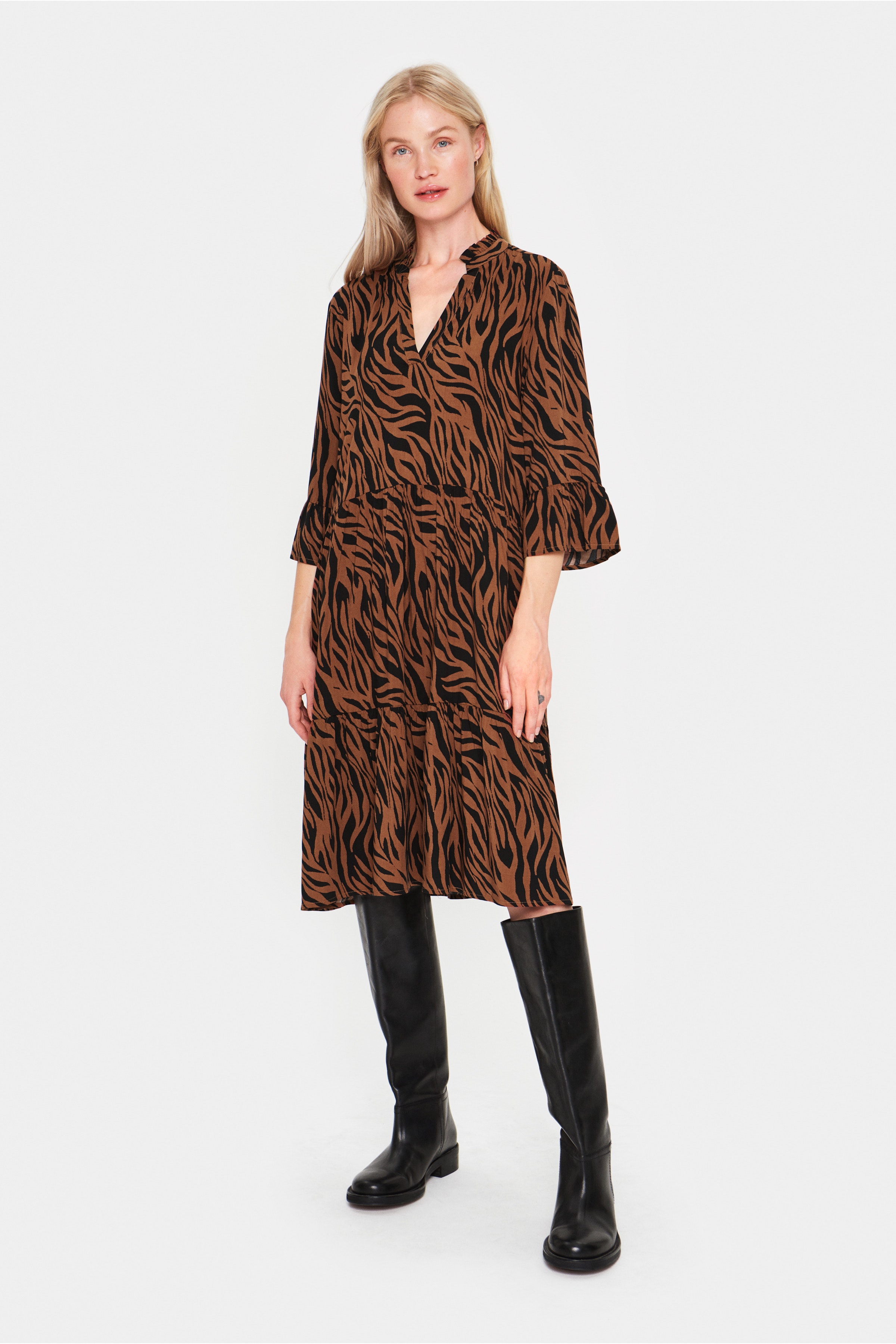 EdaSZ Kjole LOOKBOOK FRONT 30510220-600397