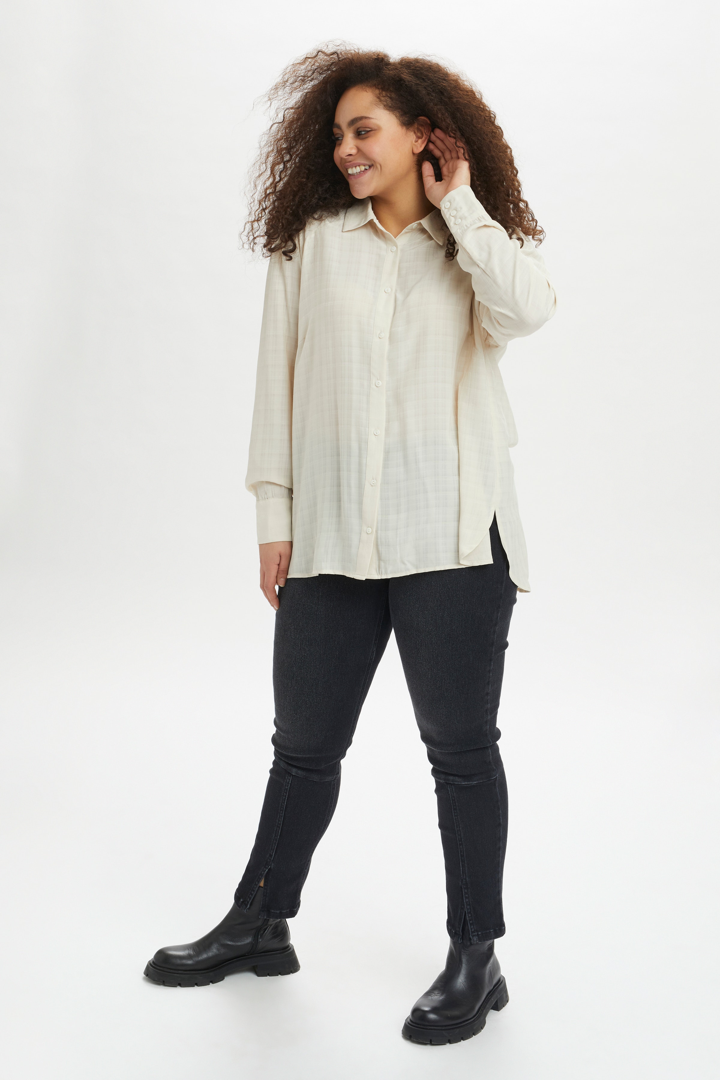 KCdiana Long sleeved shirt LOOKBOOK FRONT 10580555-131106