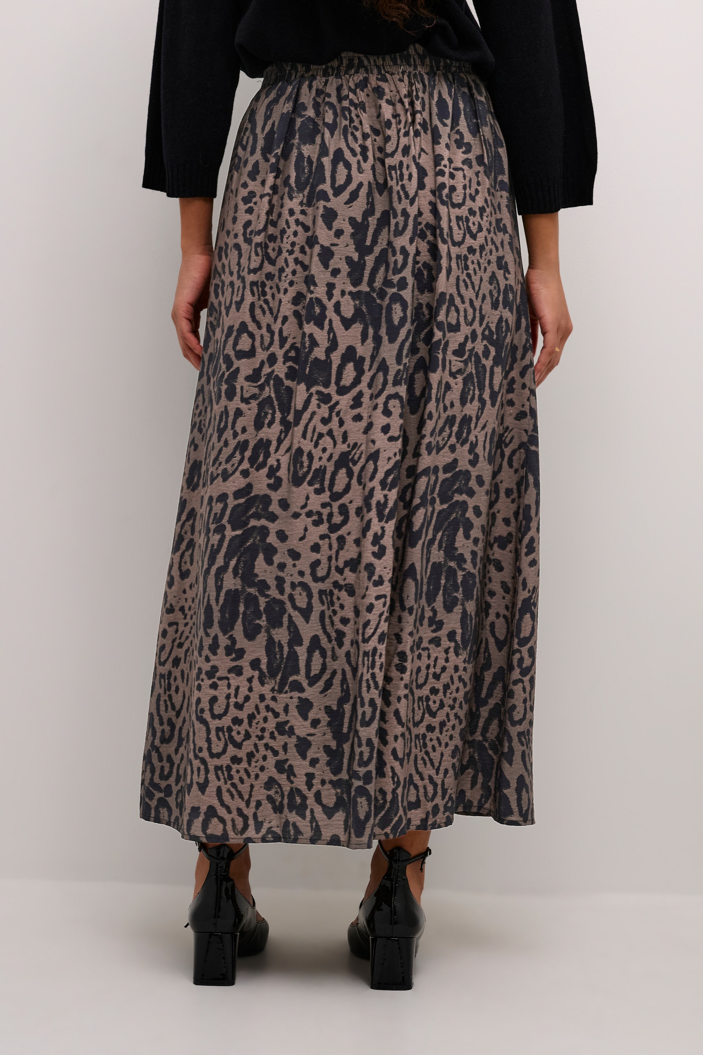 KAjemma Skirt LOOKBOOK BACK 10508971-106279