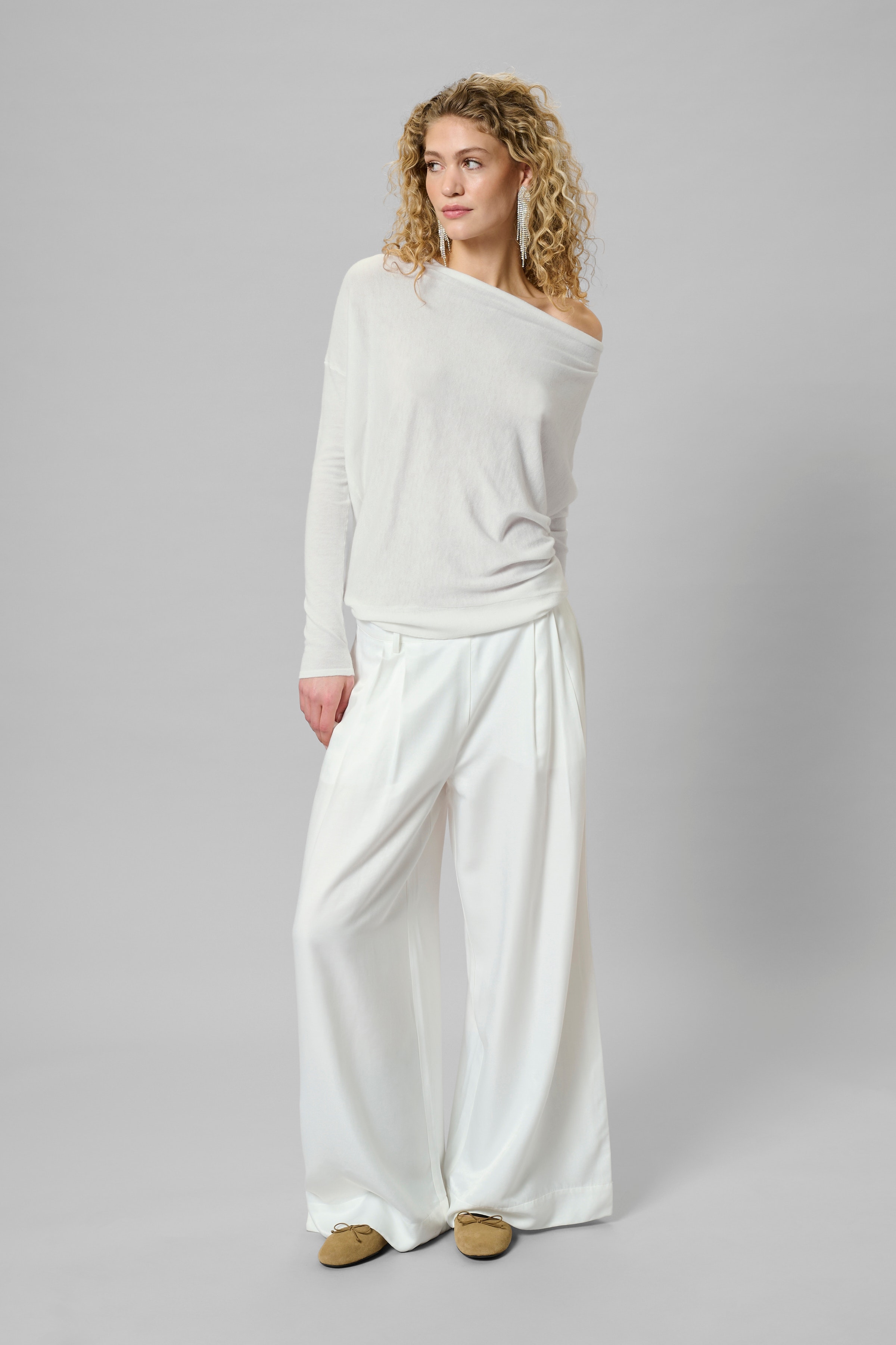 MWPolly Pullover LOOKBOOK FRONT 10705397-110602