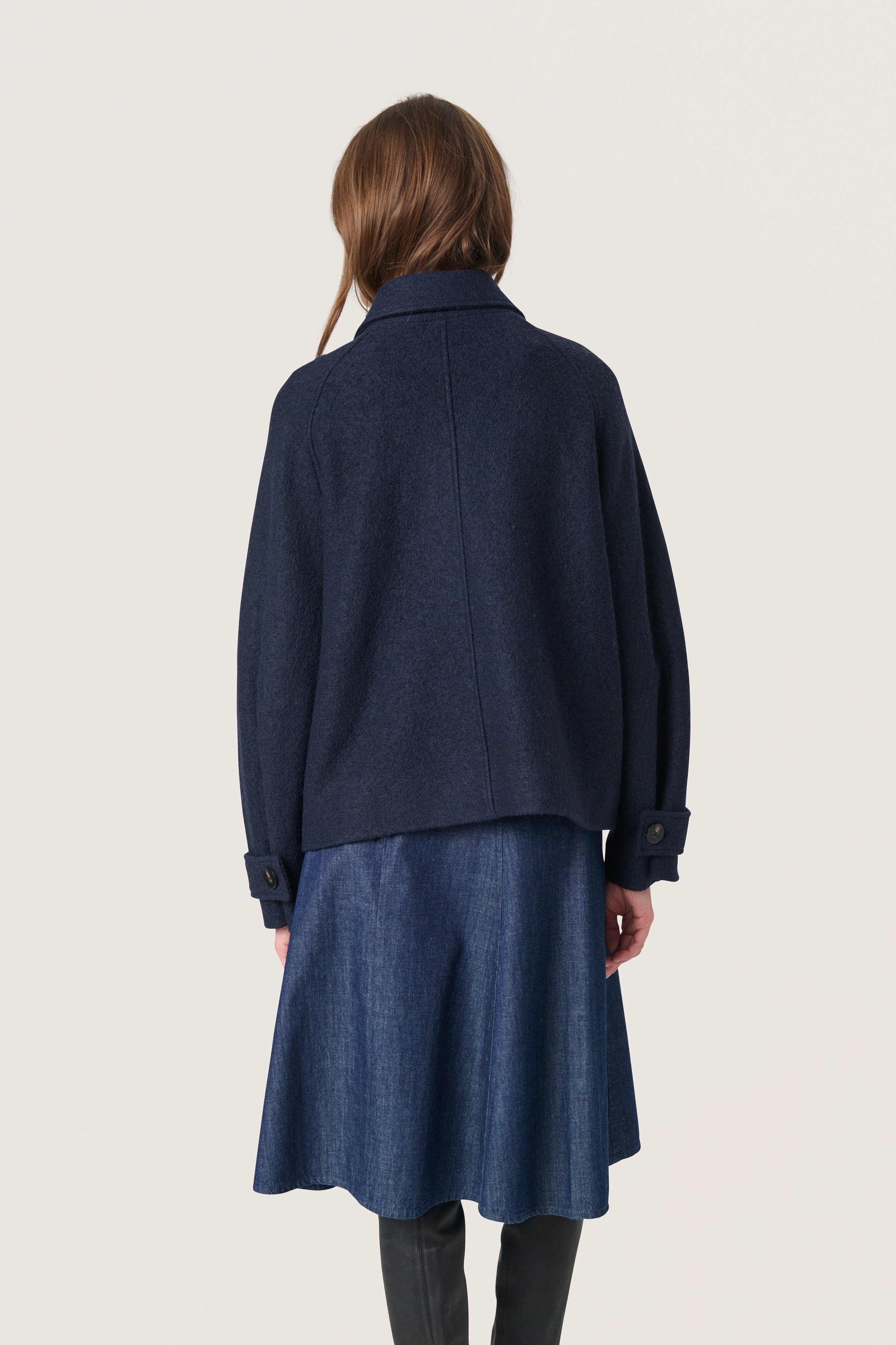 SLAngelina Outerwear LOOKBOOK BACK 30408390-193922