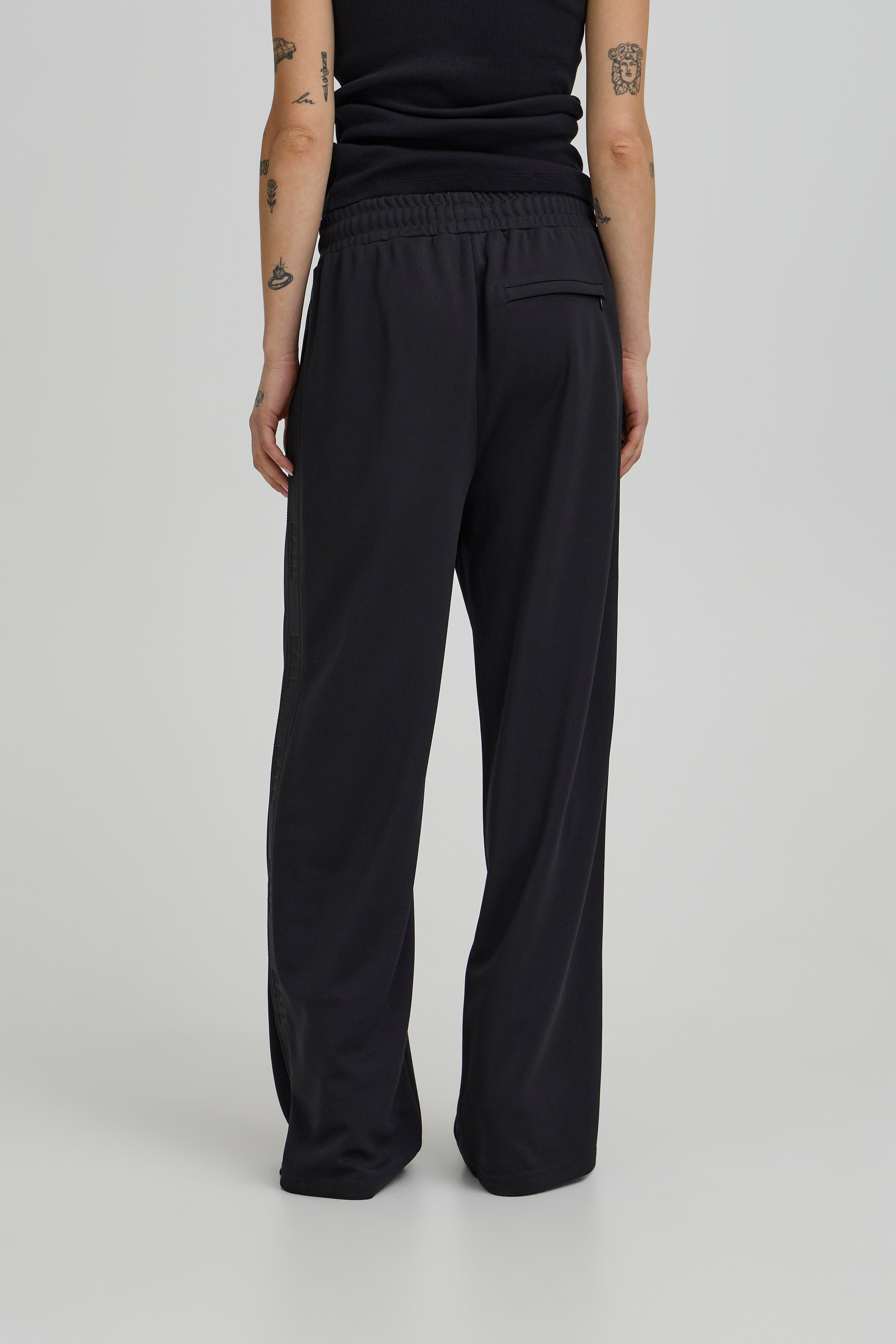 BANICOLINA Trousers LOOKBOOK BACK 50408143-193911